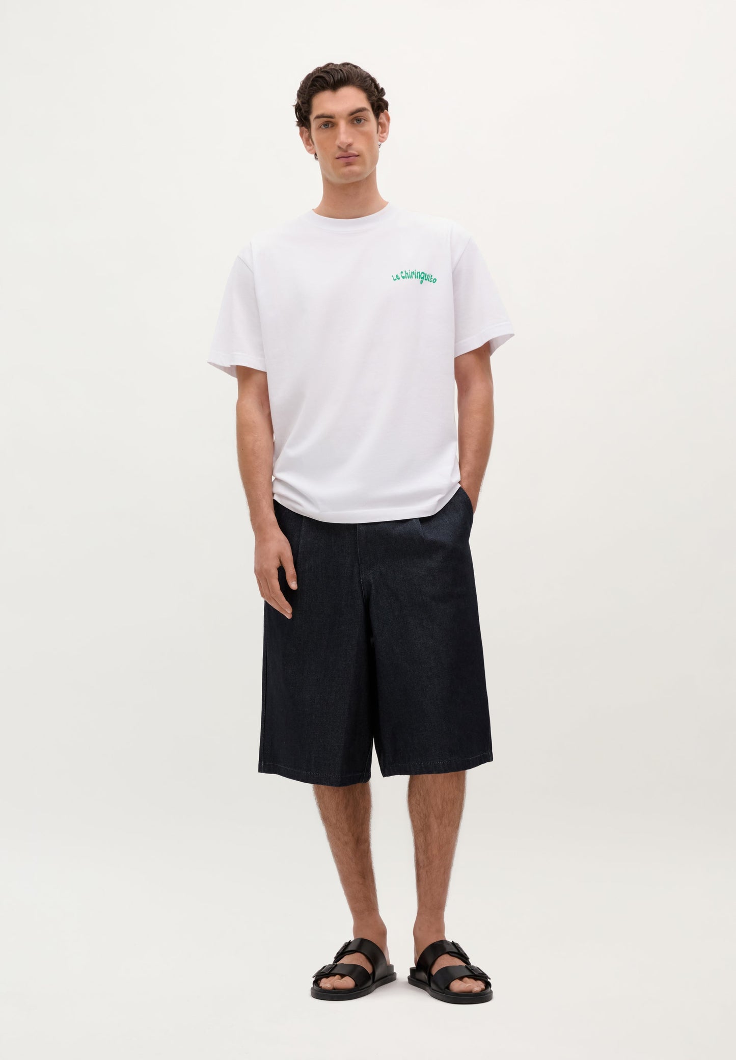 T-SHIRT COM PADRÃO ATRÁS | LE CHIRINGUITO