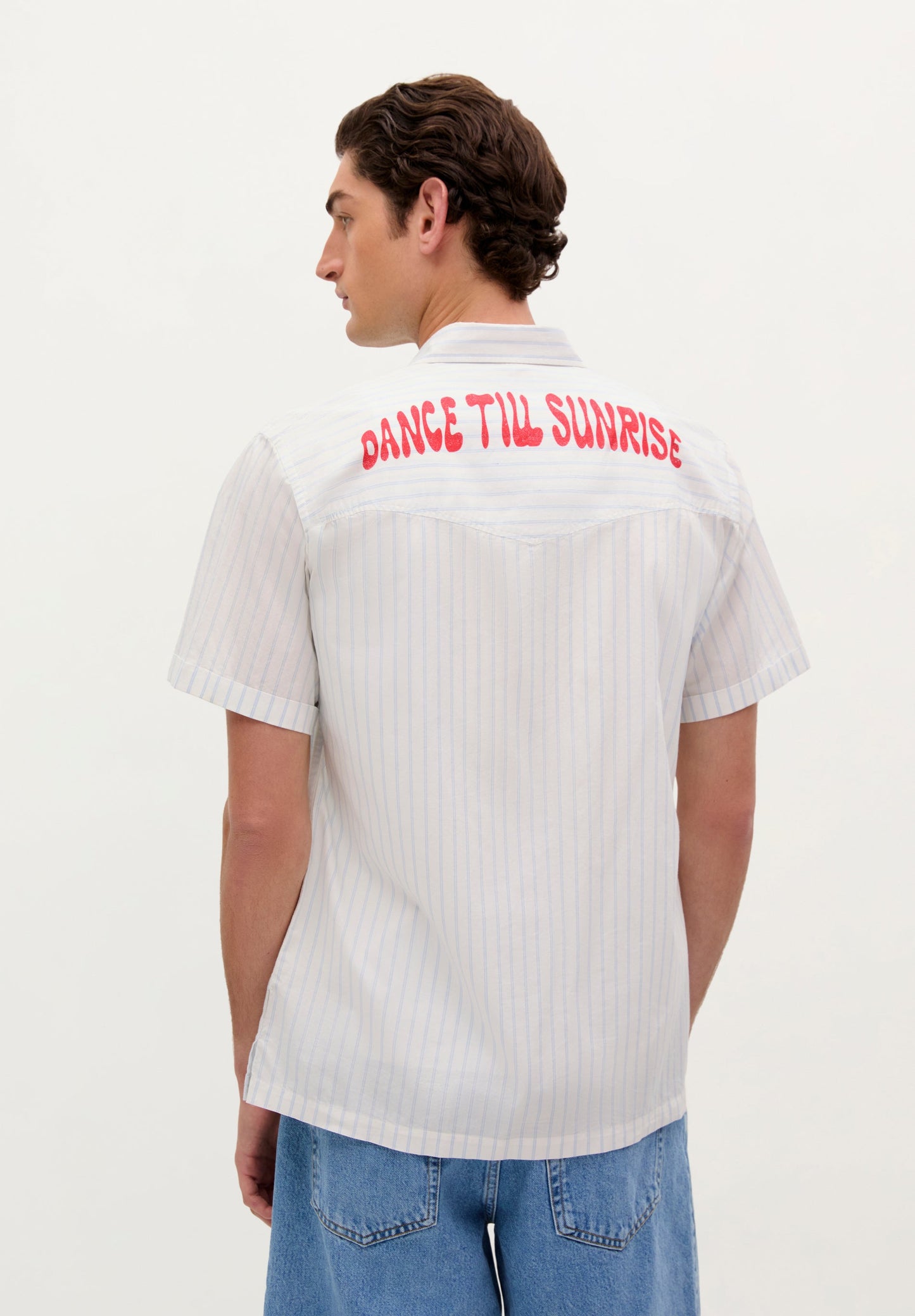 CAMISA COM PADRÃO ATRÁS | LE CHIRINGUITO