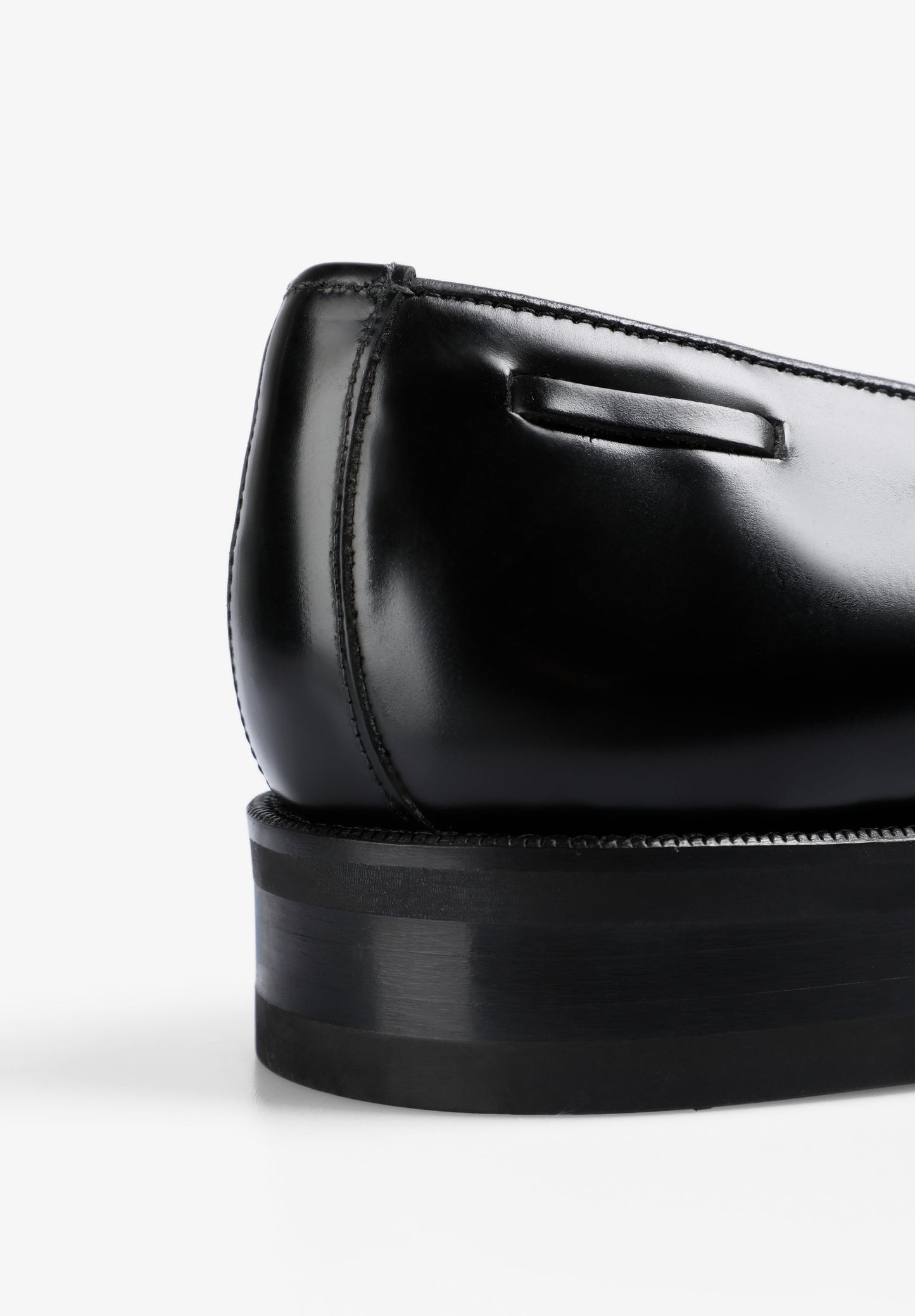 MOCASSINS ELEGANTES EM PELE BORLAS