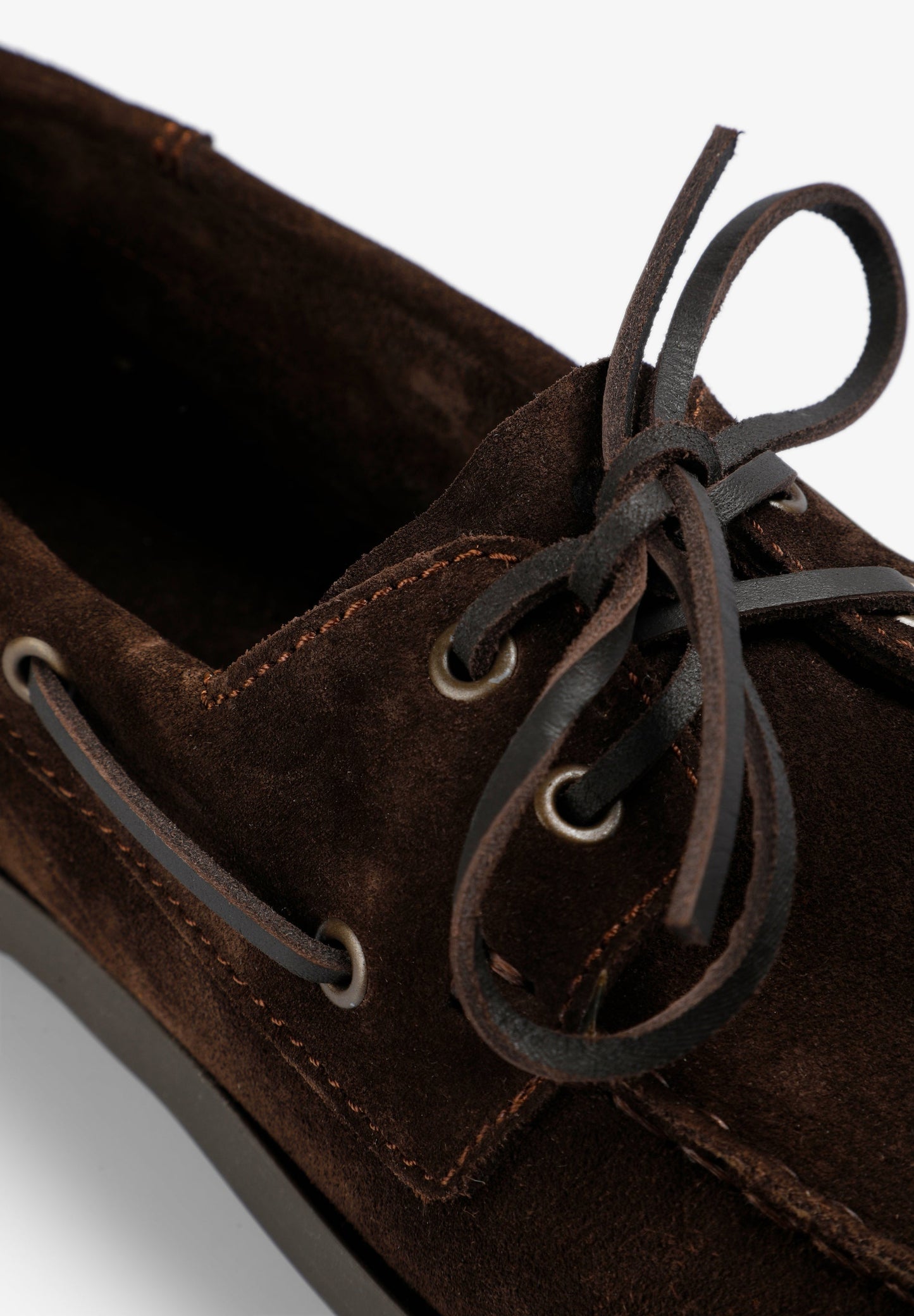 SAPATOS DE VELA EM PELE LISOS