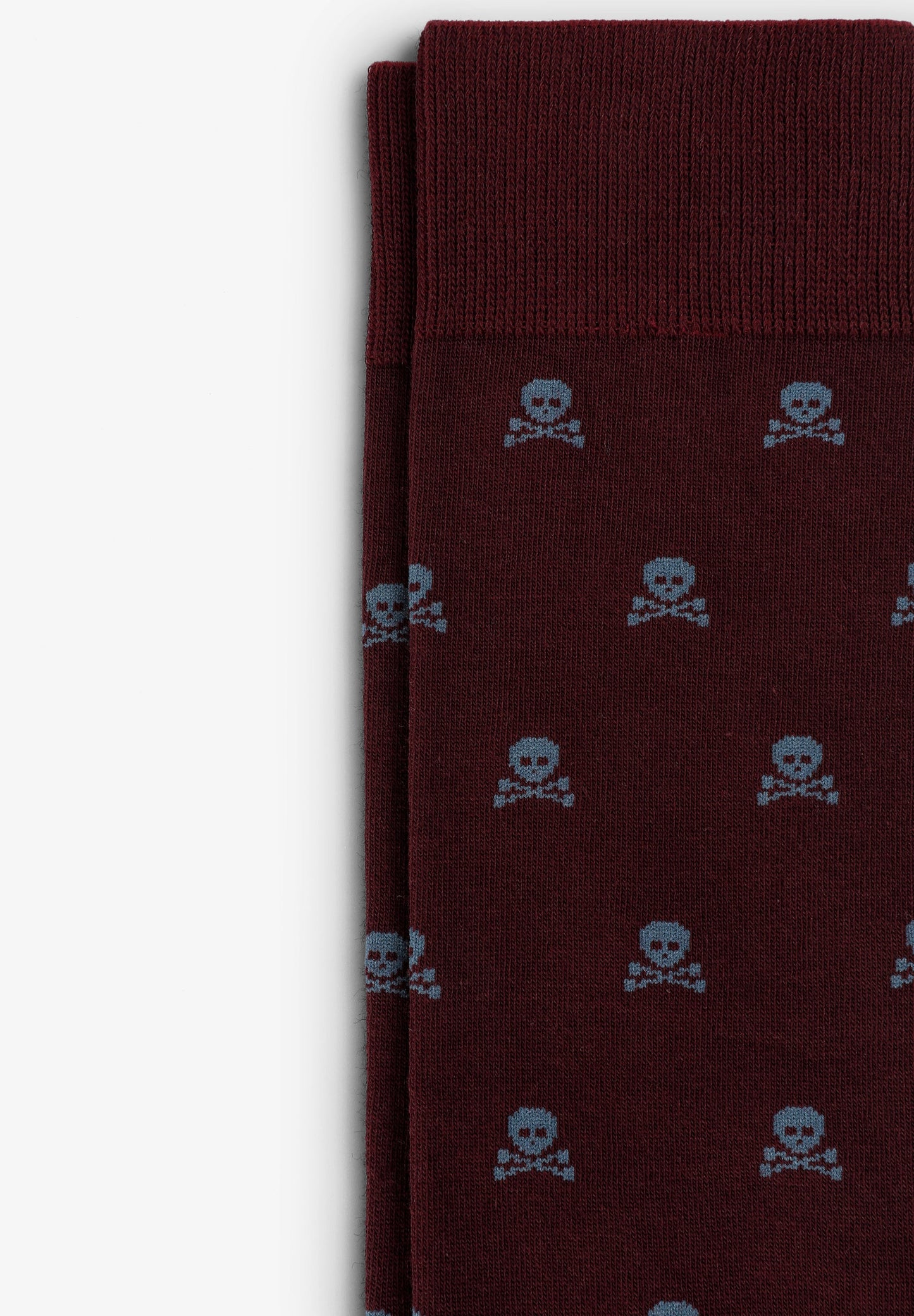 MEIAS COM PADRÃO SKULL