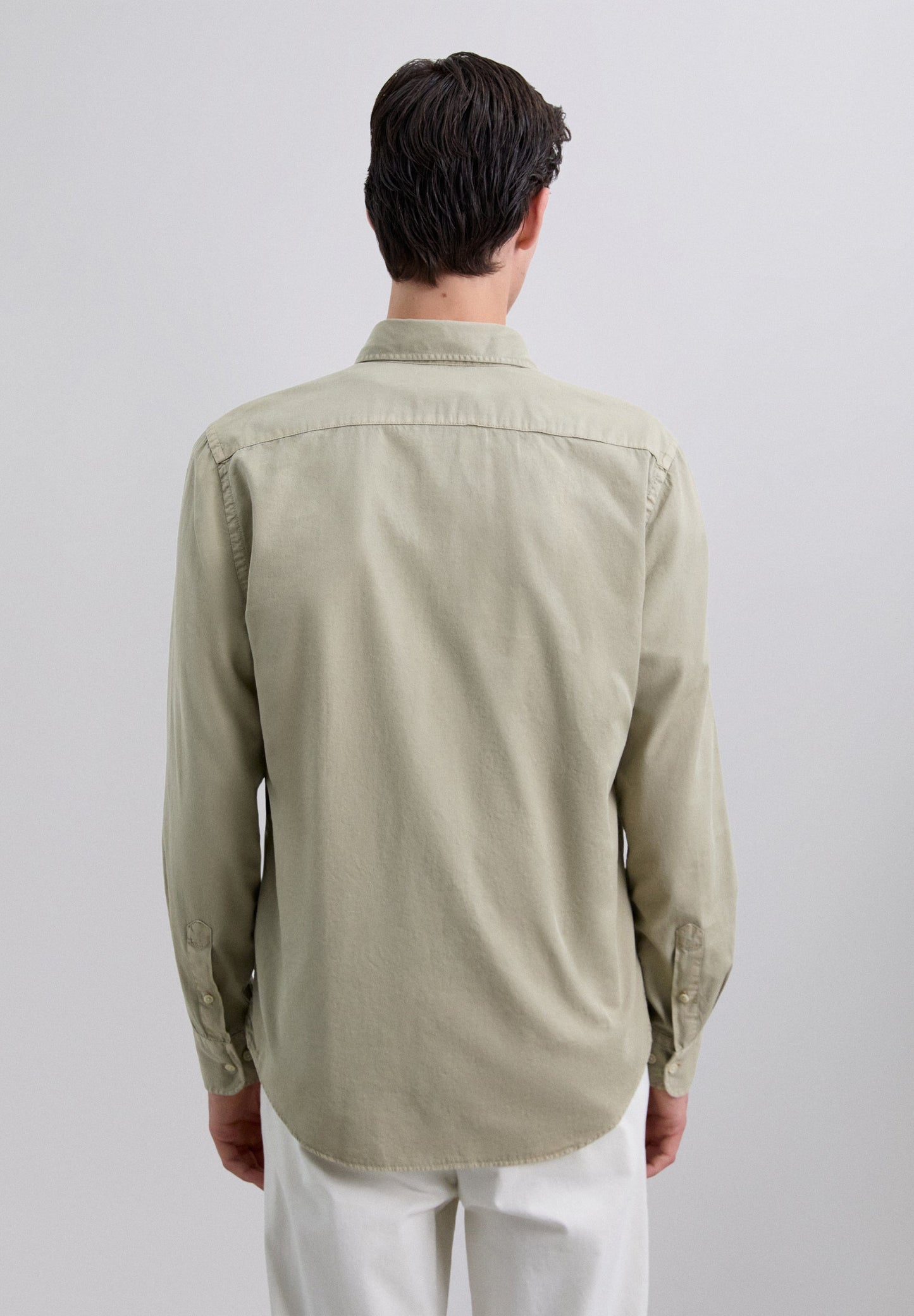 CAMISA REGULAR FIT BORDADA