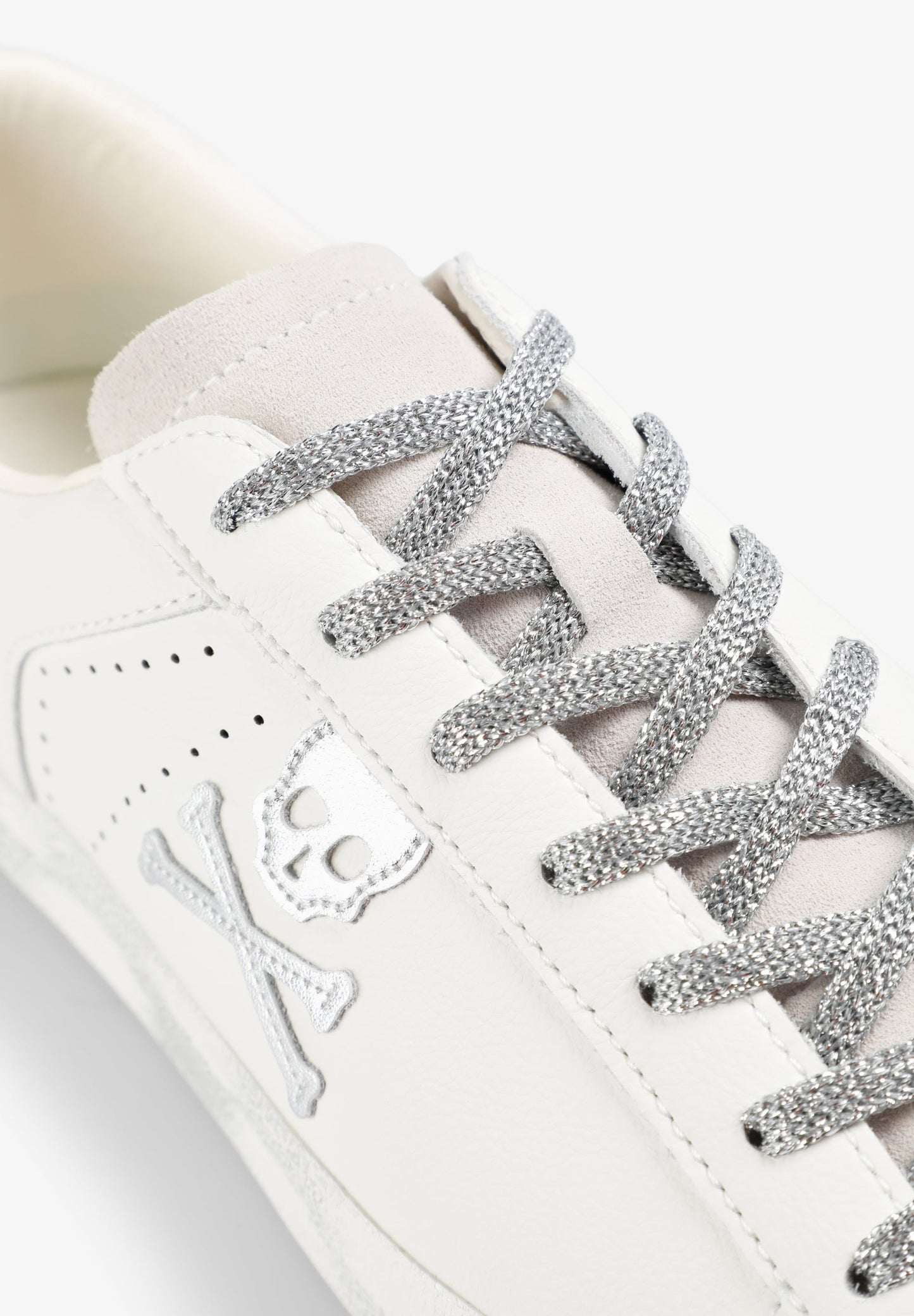 SAPATILHAS EM PELE COM SKULL