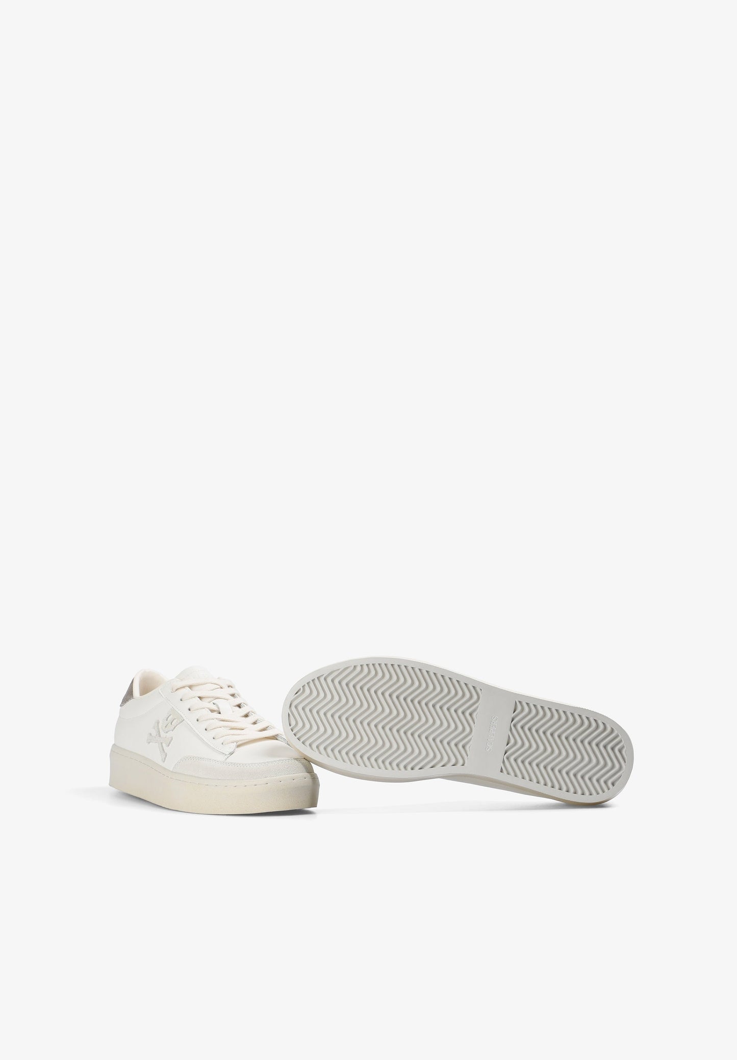 SAPATILHAS BAIXAS COM SKULL LATERAL