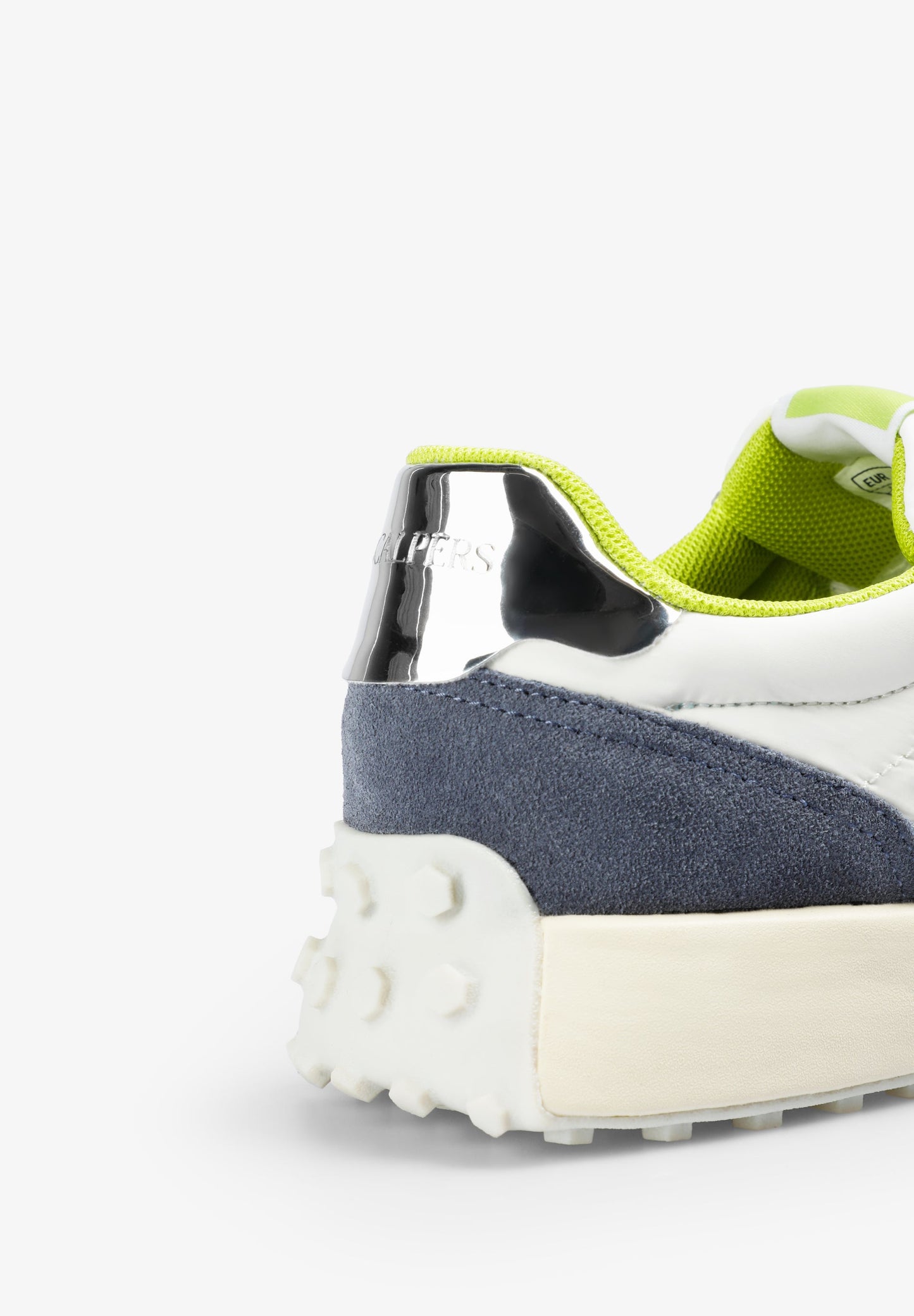 SAPATILHAS SKULL EM PELE