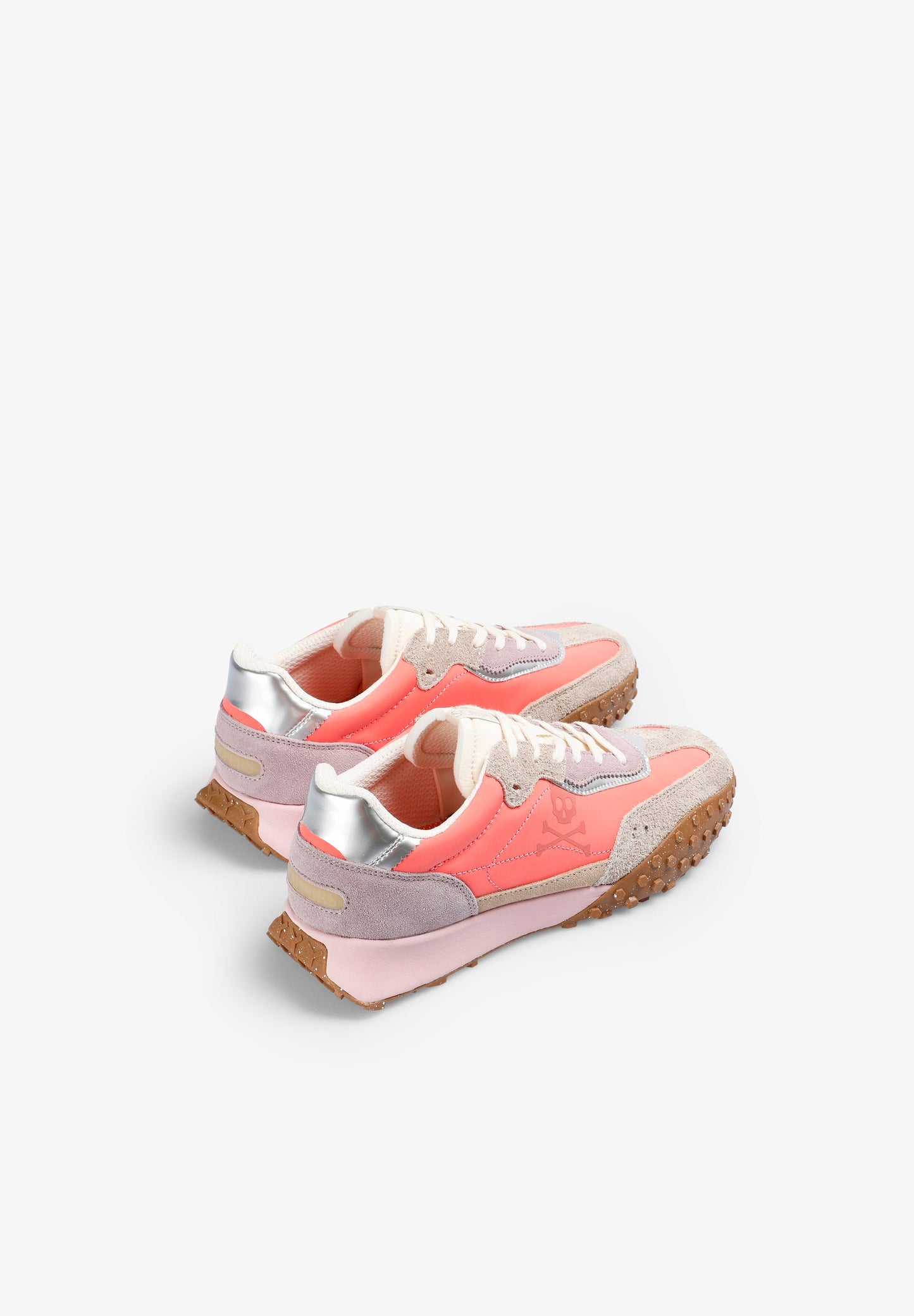 SAPATILHAS COM SKULL LATERAL