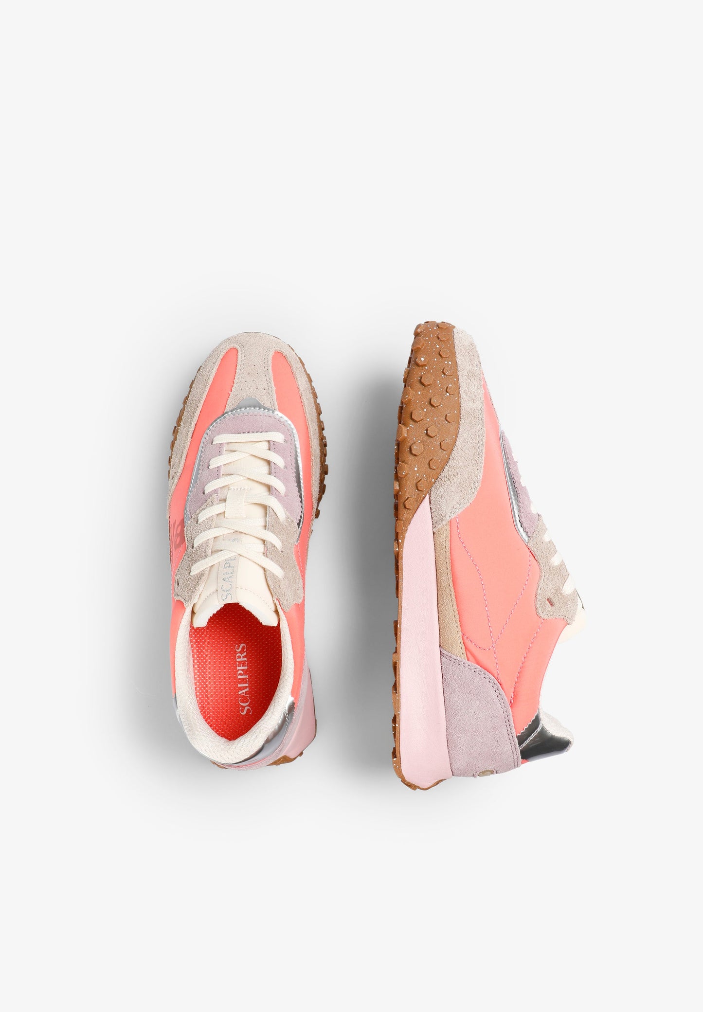 SAPATILHAS COM SKULL LATERAL