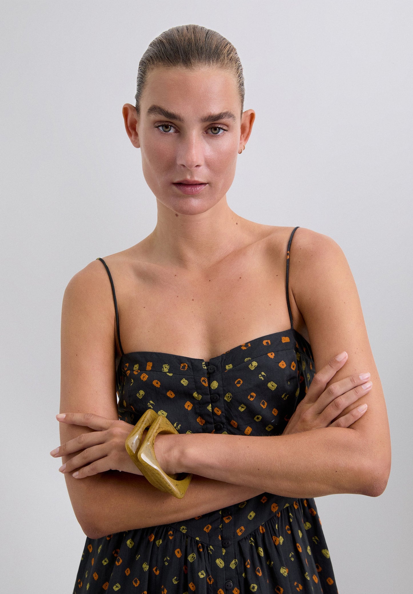 VESTIDO COM PADRÃO ESTAMPADO