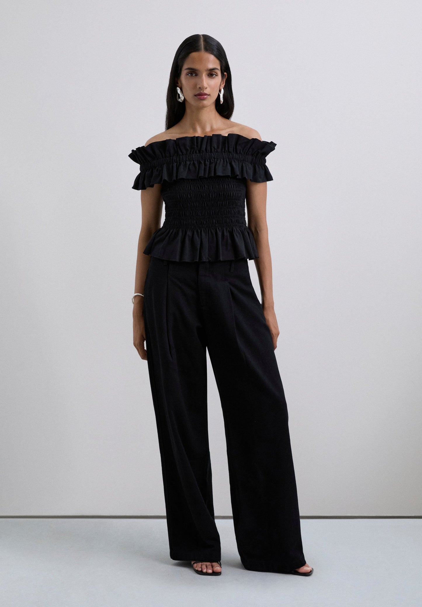 TOP COM FRANZIDO E FOLHOS