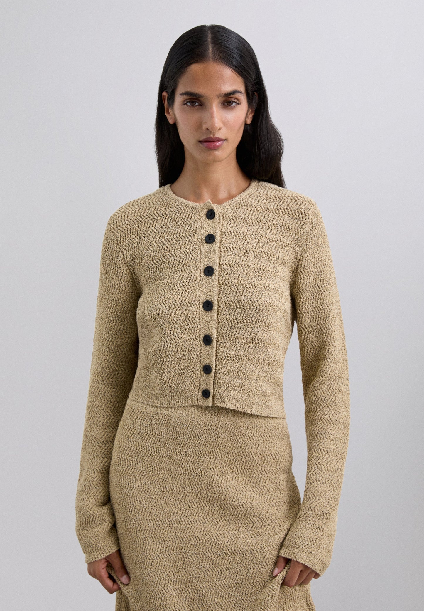 CARDIGAN DE MALHA COM CONTRASTE