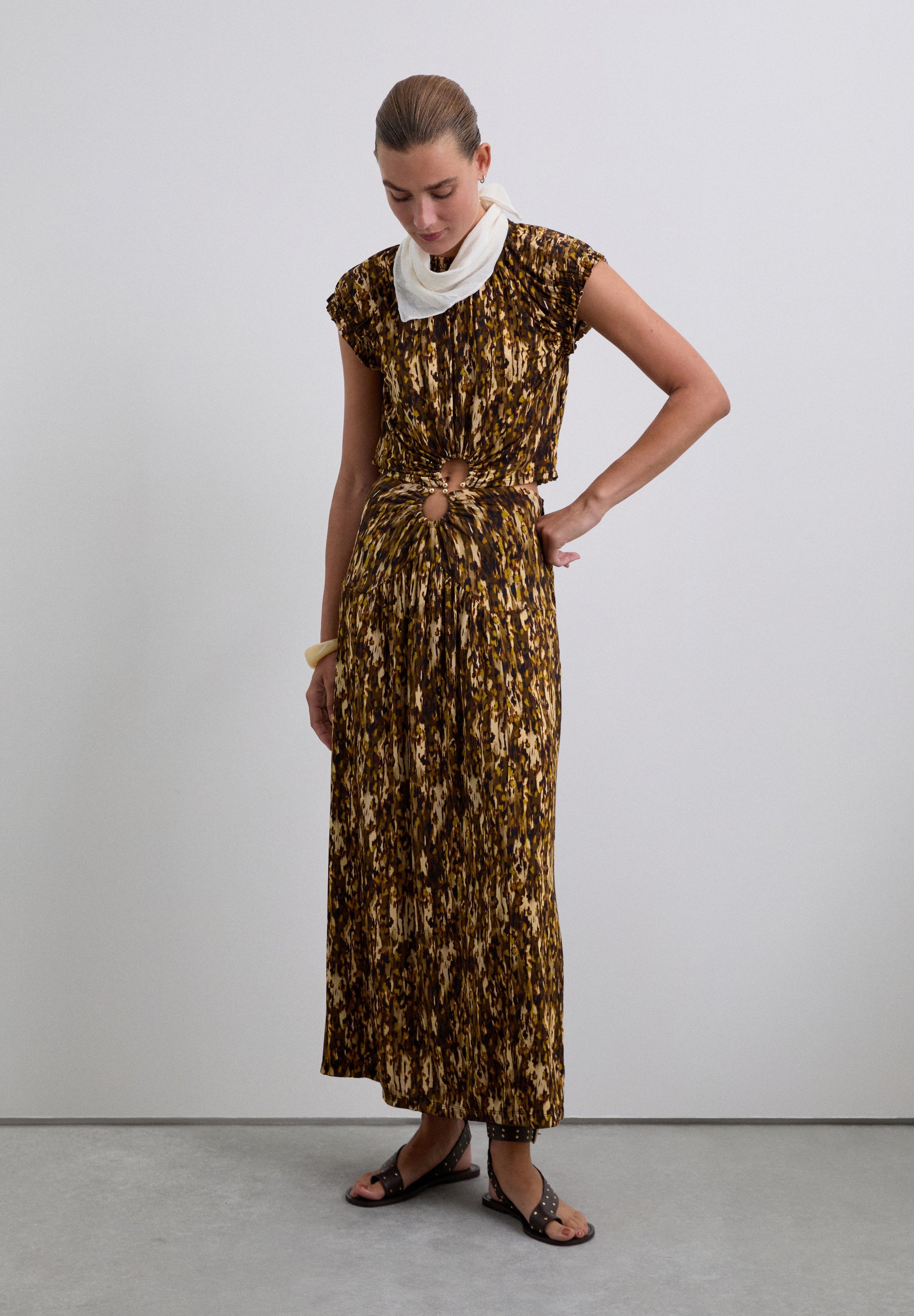 SAIA COM FIVELA ESTAMPADA