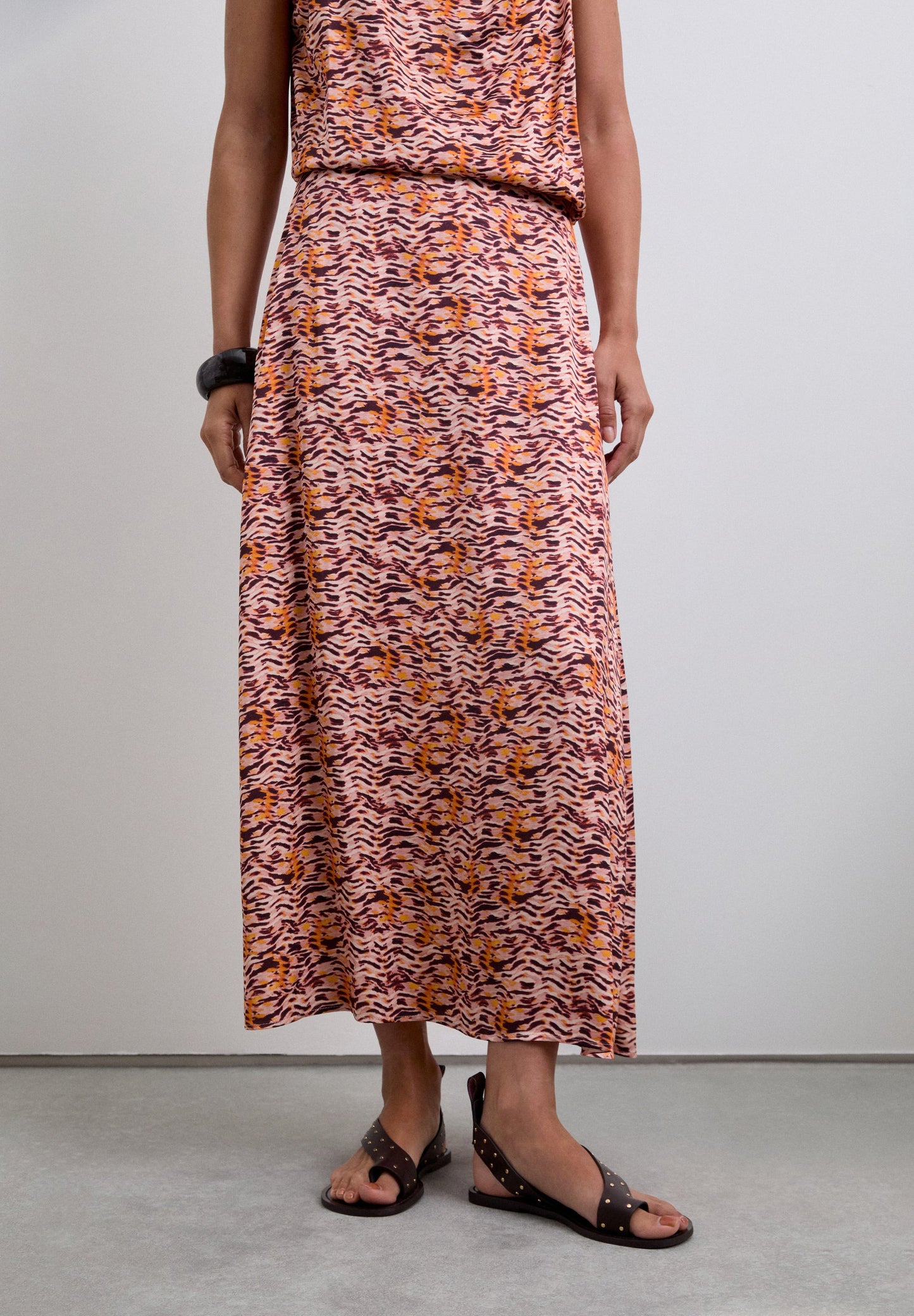 SAIA MIDI FLUIDA ESTAMPADA