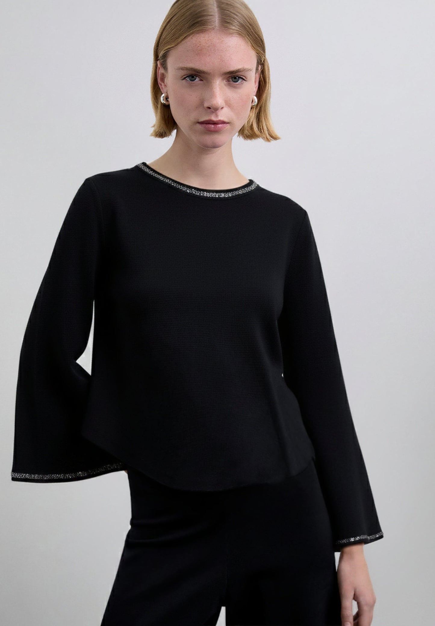 SCEMBELLISHMENT SWEATER