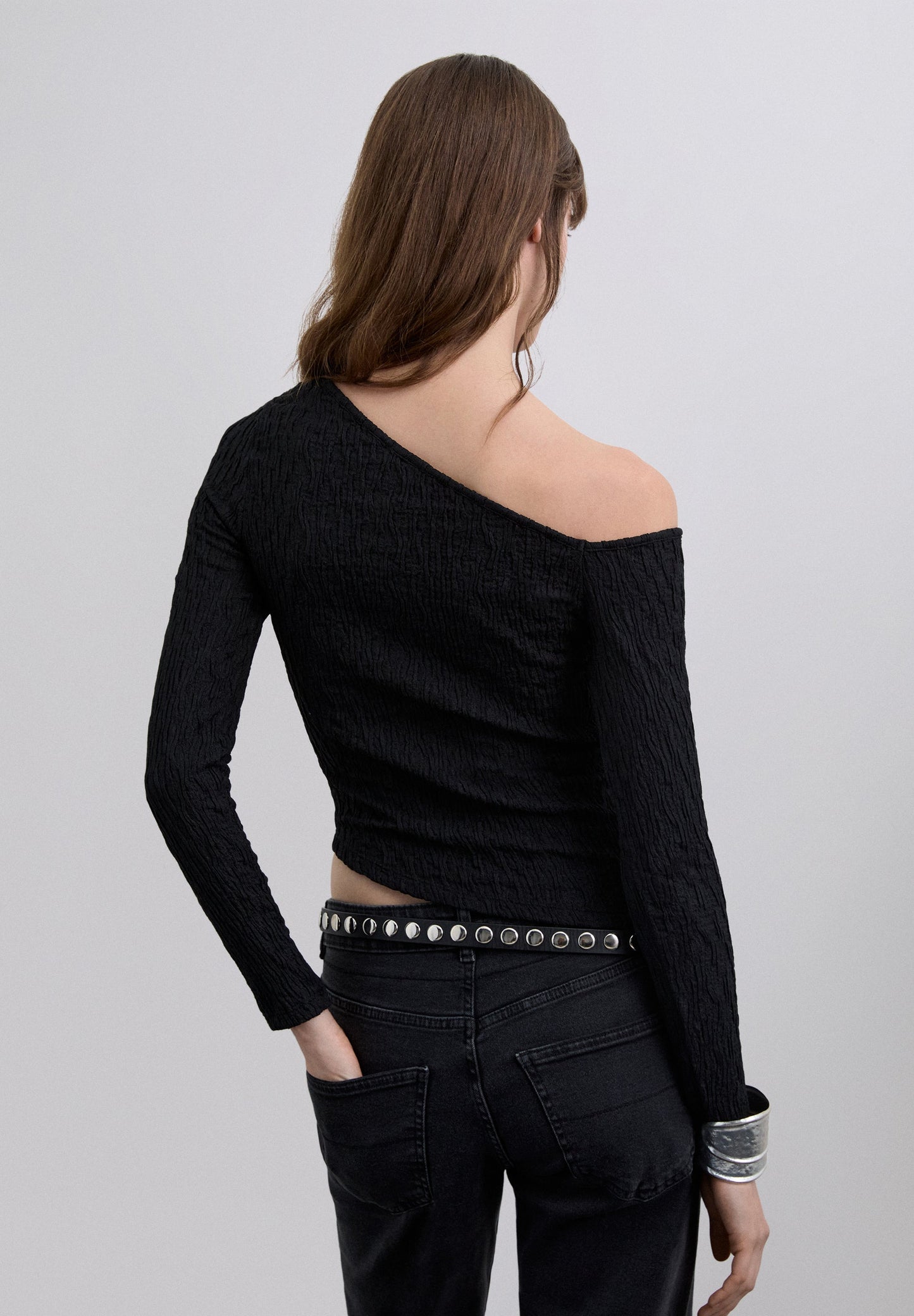 TOP ASSIMÉTRICO OMBRO DESCOBERTO