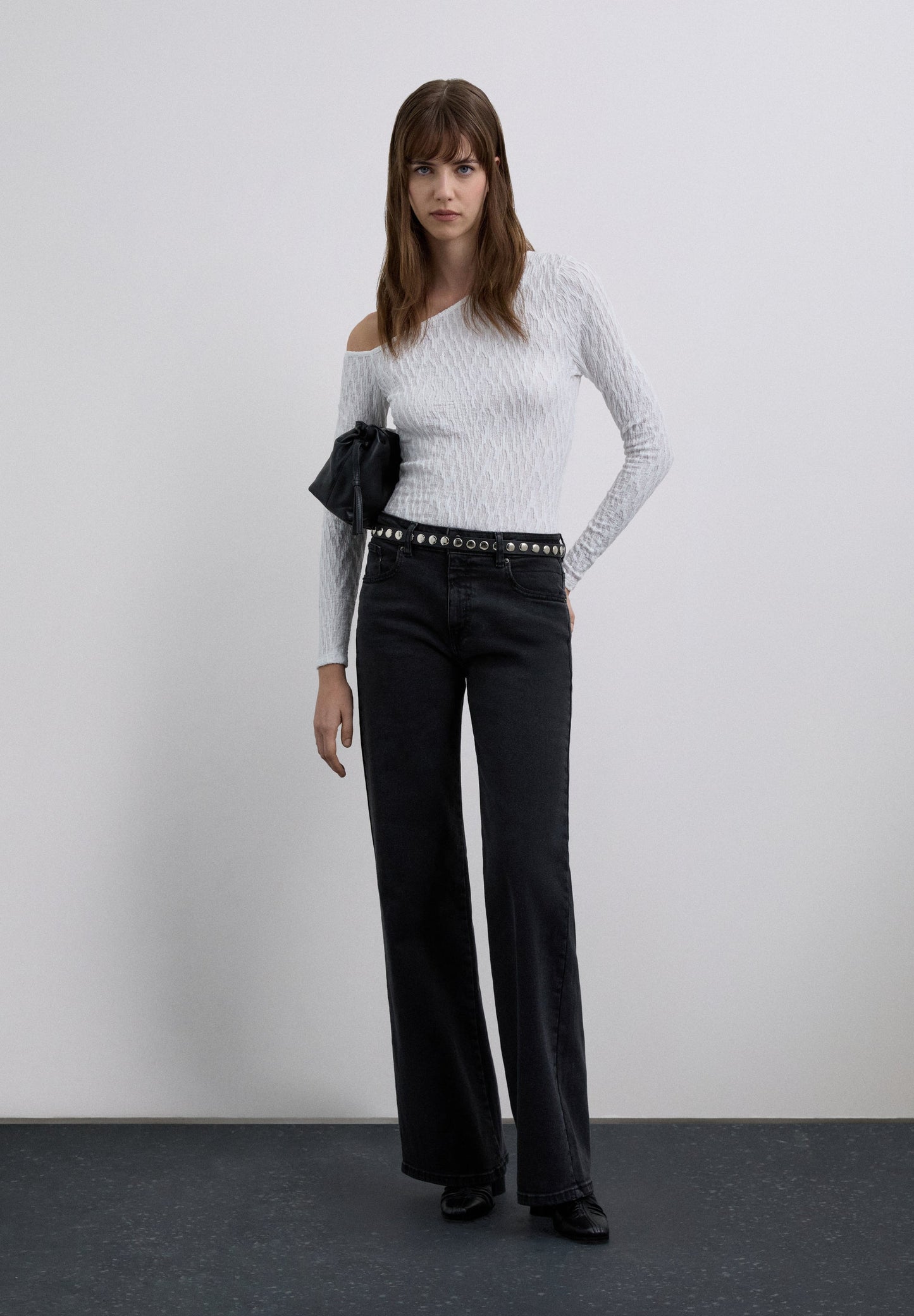 TOP ASSIMÉTRICO OMBRO DESCOBERTO