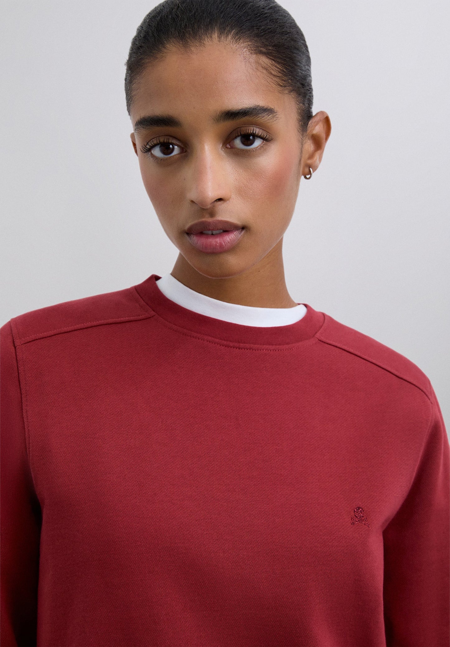 SWEATSHIRT BÁSICA COM SKULL