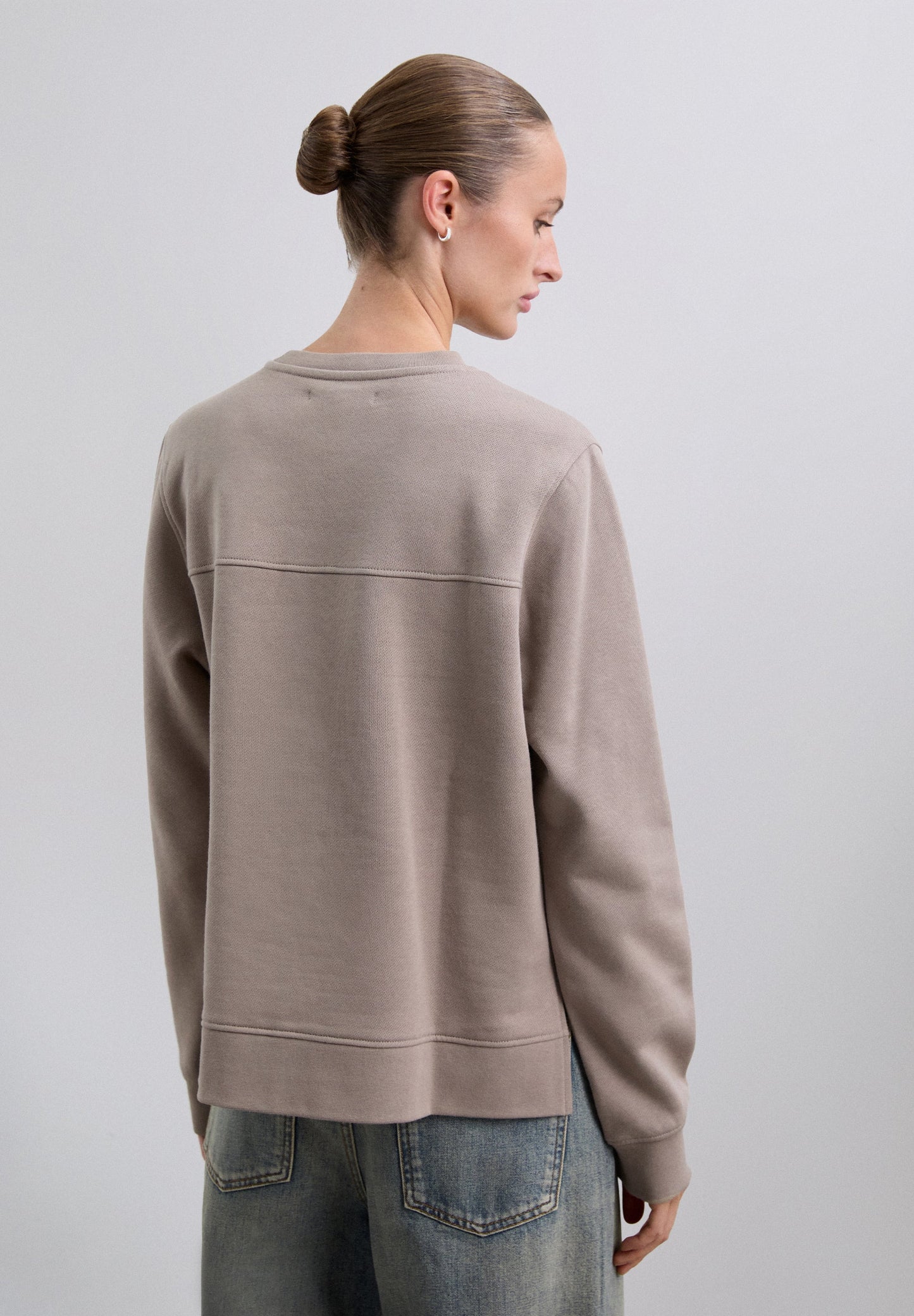 SWEATSHIRT BÁSICA COM SKULL