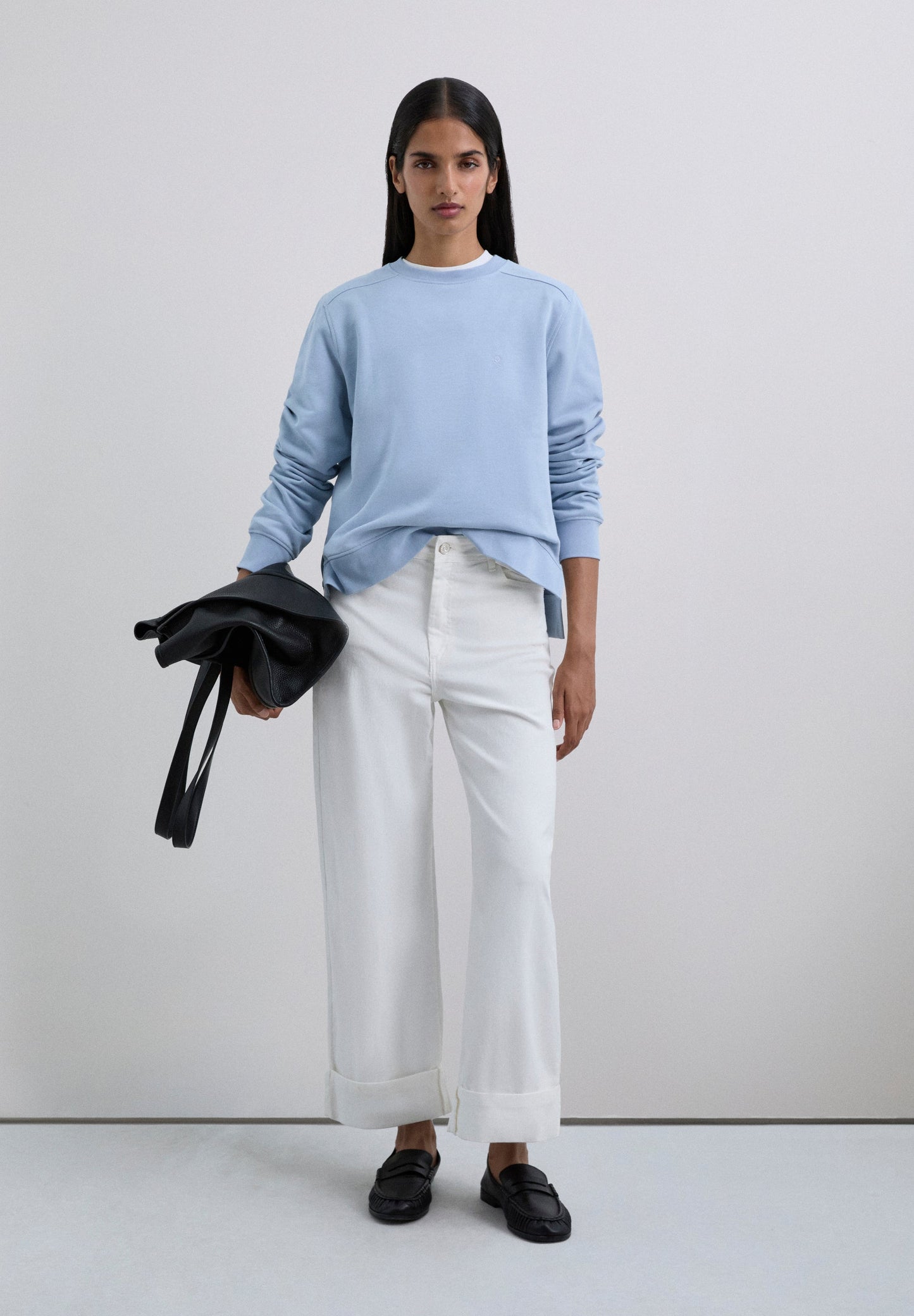 SWEATSHIRT BÁSICA COM SKULL