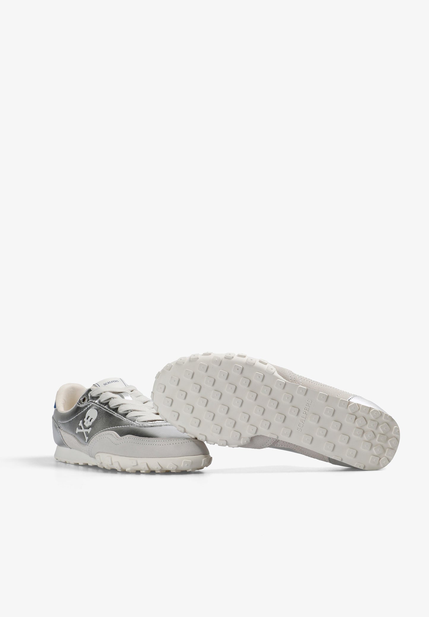 SNEAKERS METALIZADAS LOGO - Scalpers