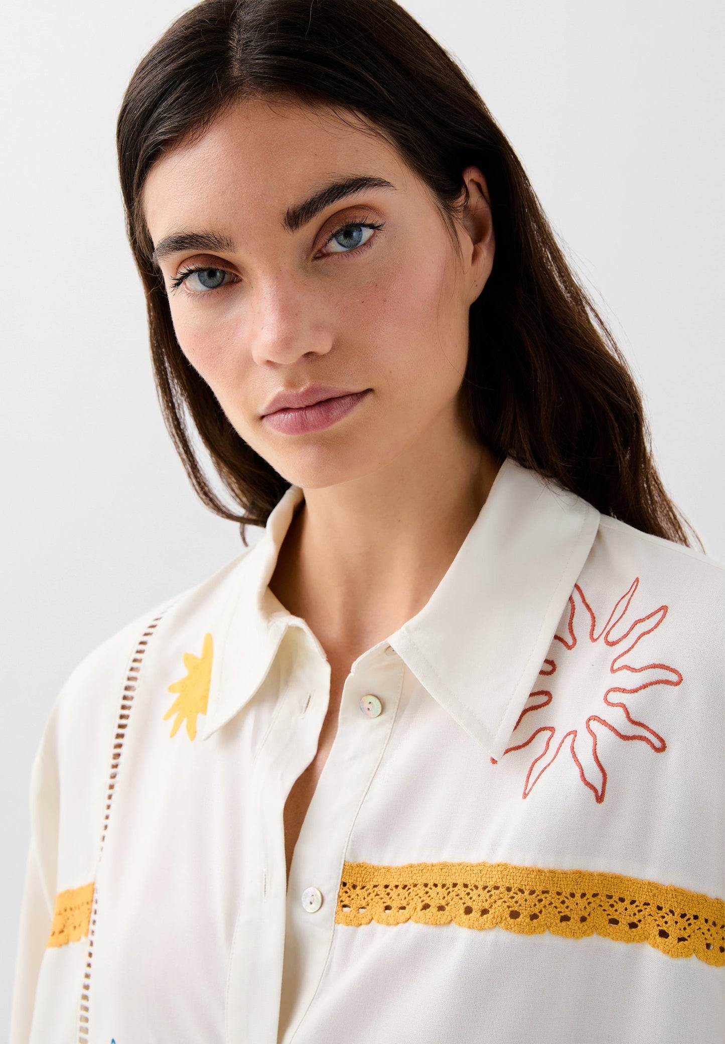 CAMISA RELAXED BORDADA