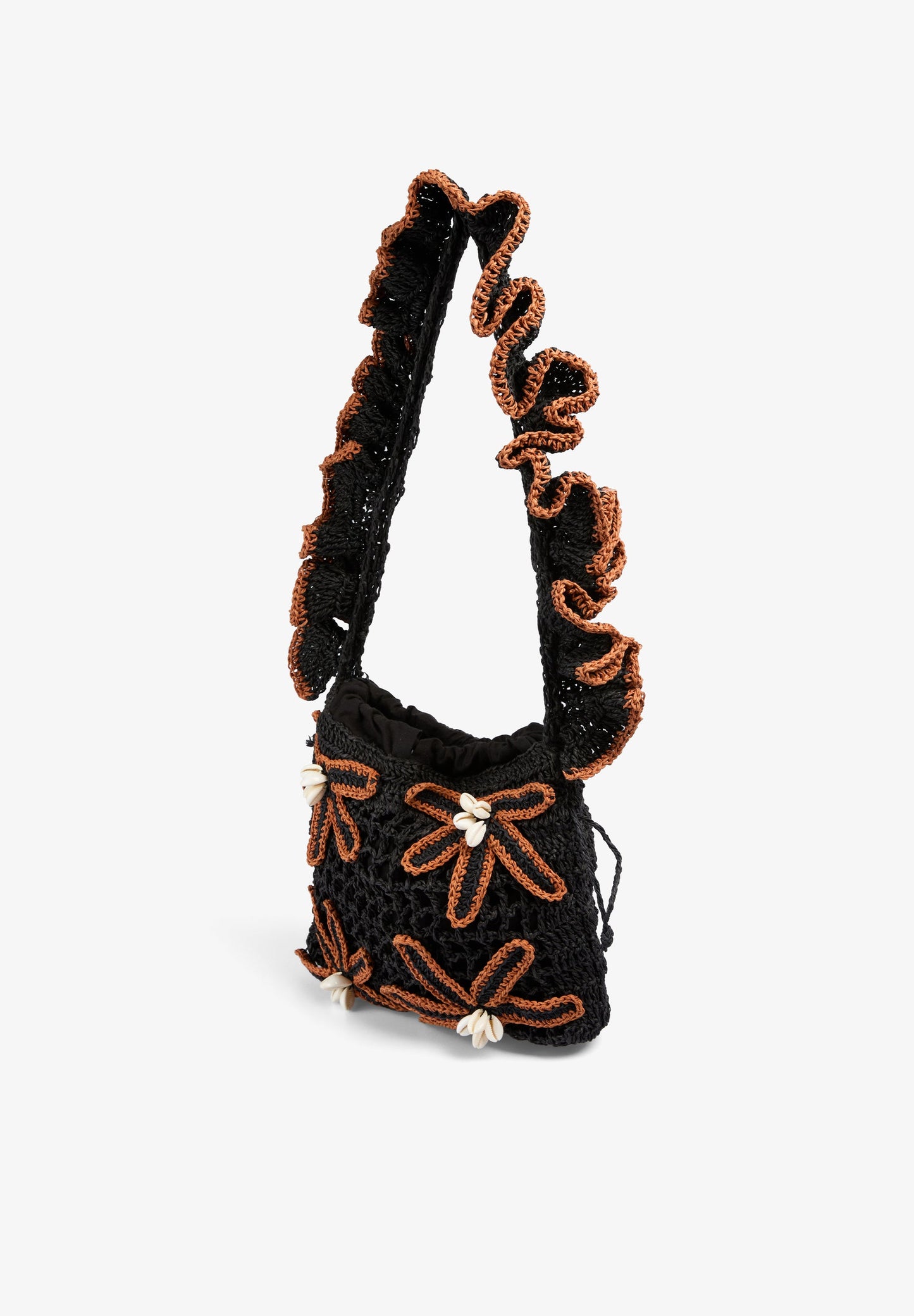BOLSA DE RÁFIA COM FLORES EM CONTRASTE