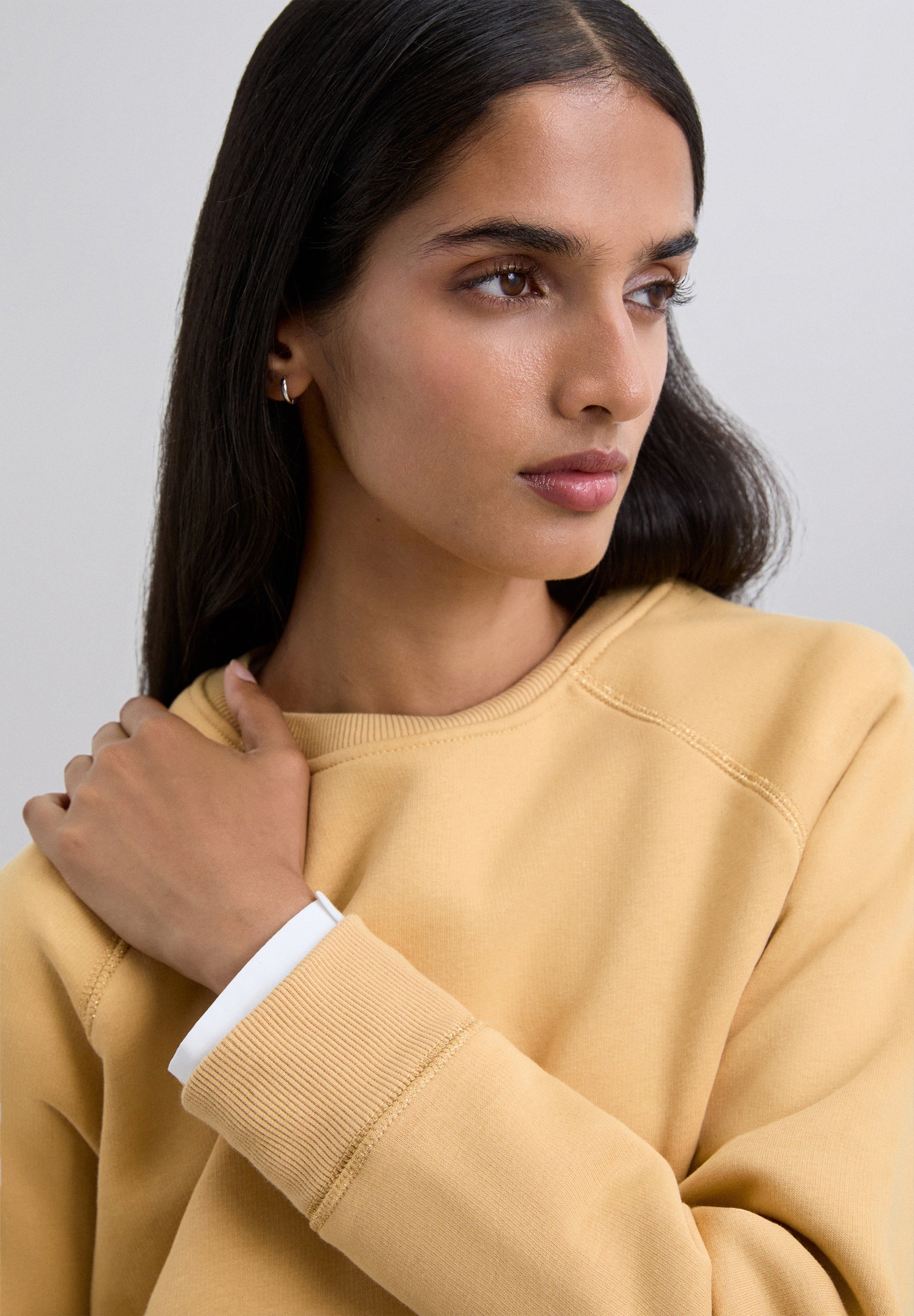 SWEATSHIRT COM LOGÓTIPO BORDADO ATRÁS