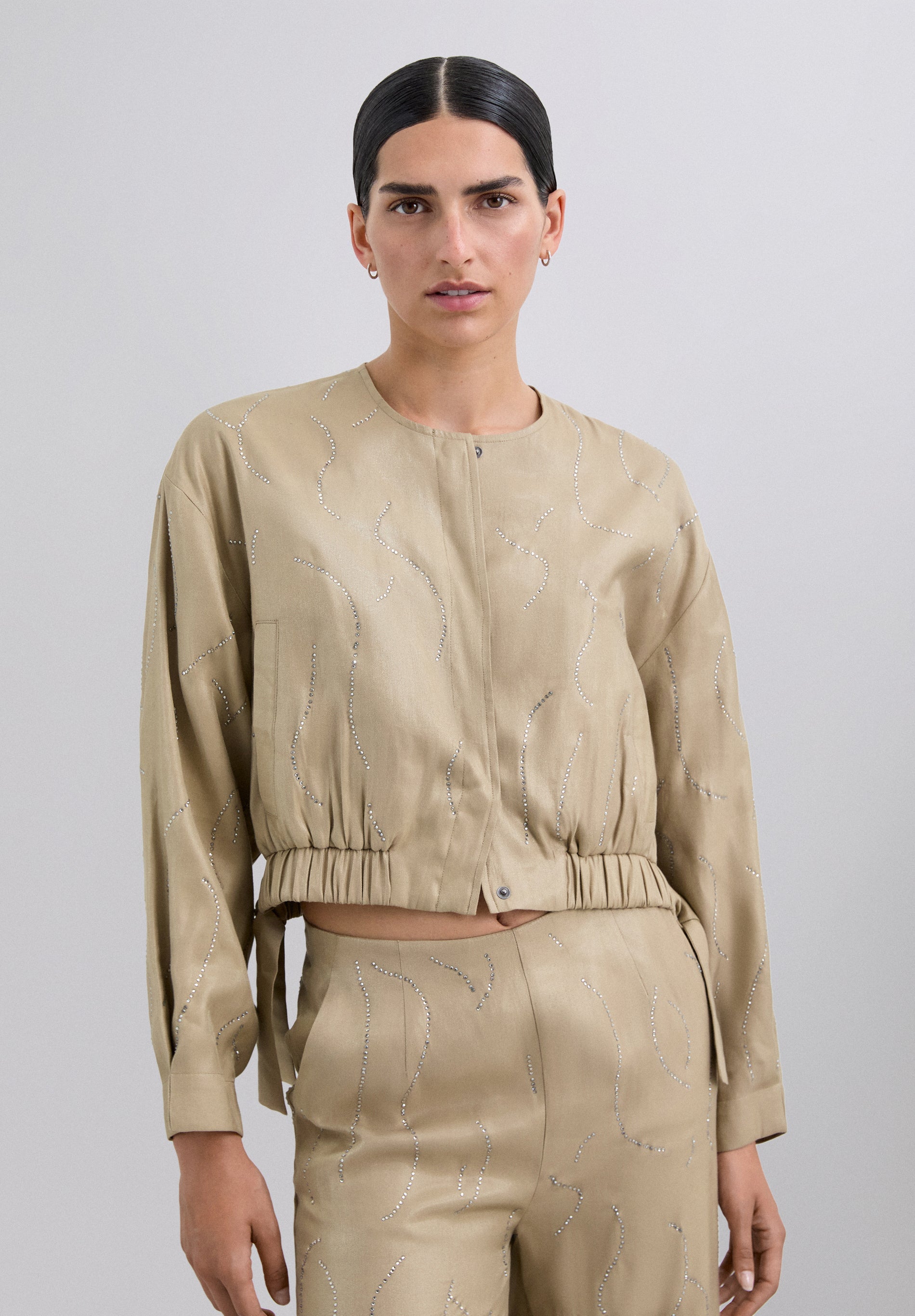 CARDIGAN BOMBER COM STRASS