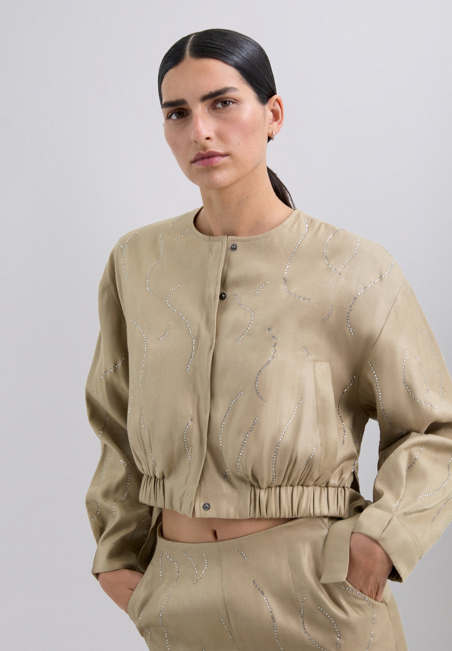 CARDIGAN BOMBER COM STRASS