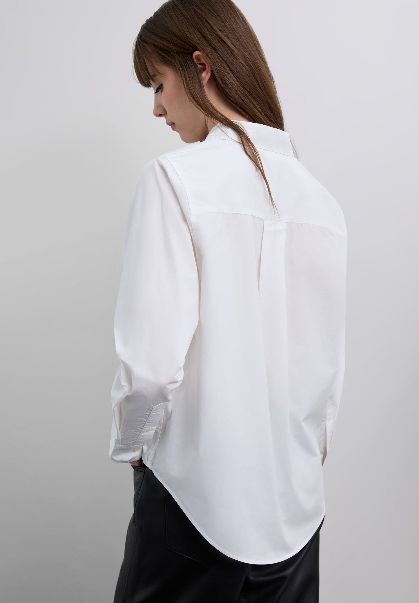 CAMISA CLÁSSICA EM ALGODÃO