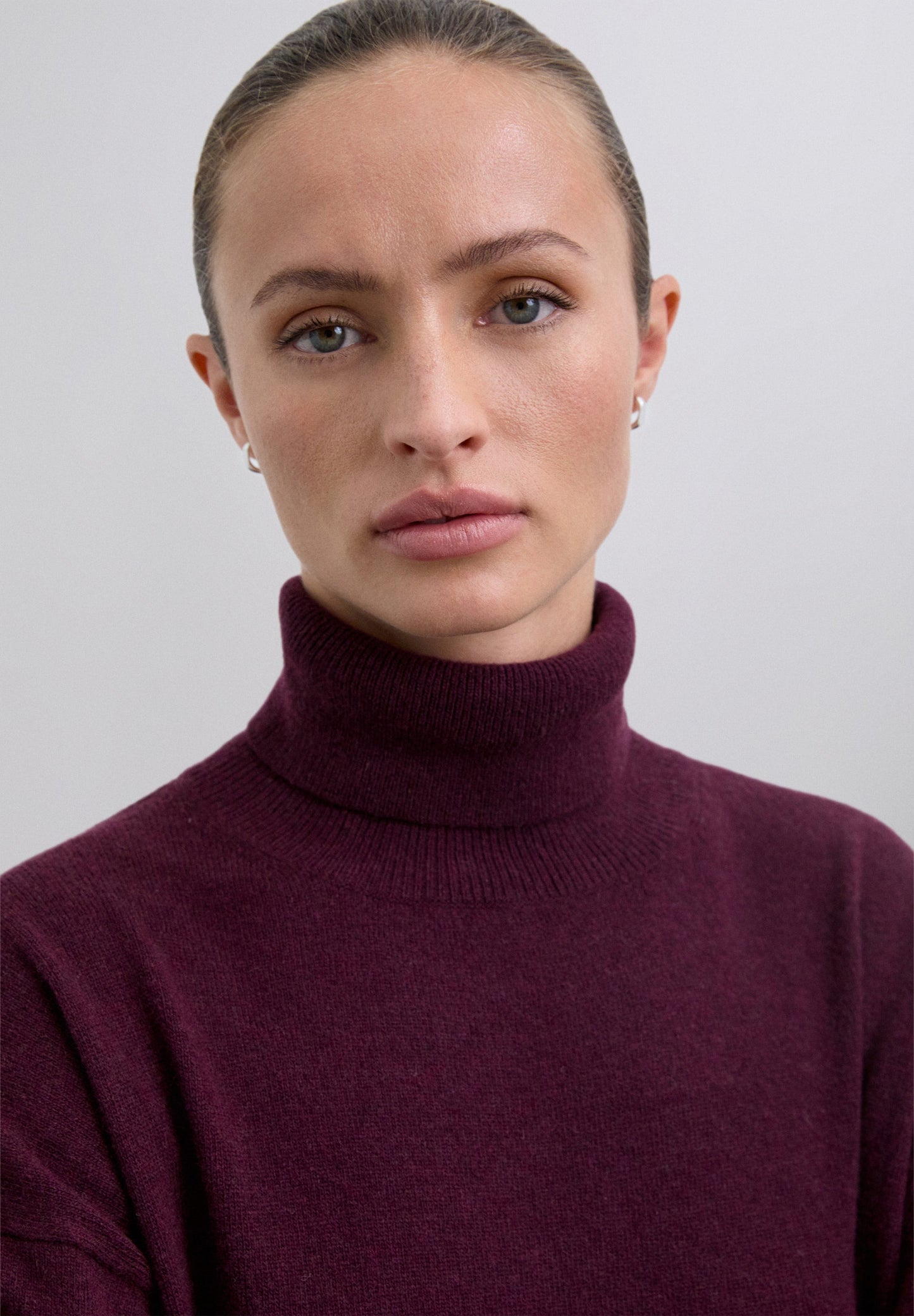 CAMISOLA GOLA ENROLADA LÃ