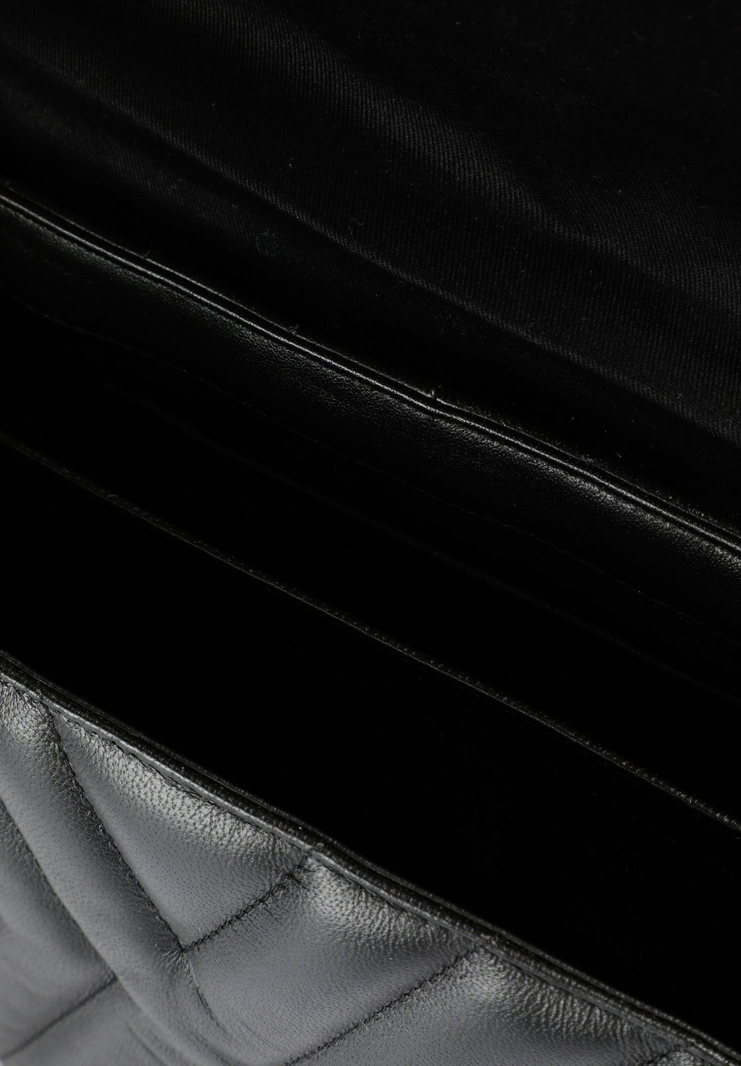 BOLSA DE PELE ACOLCHOADA