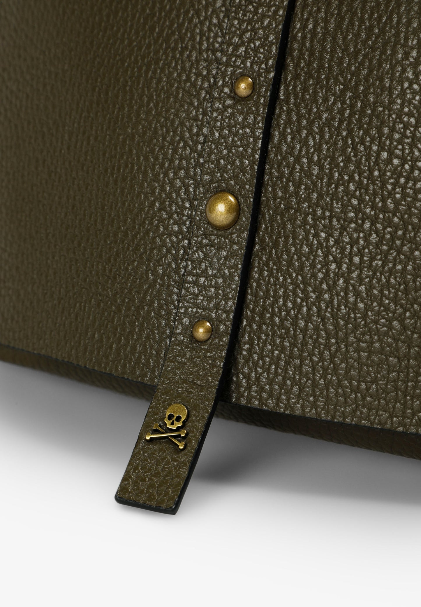 BOLSA EM PELE PORMENORES STUDS