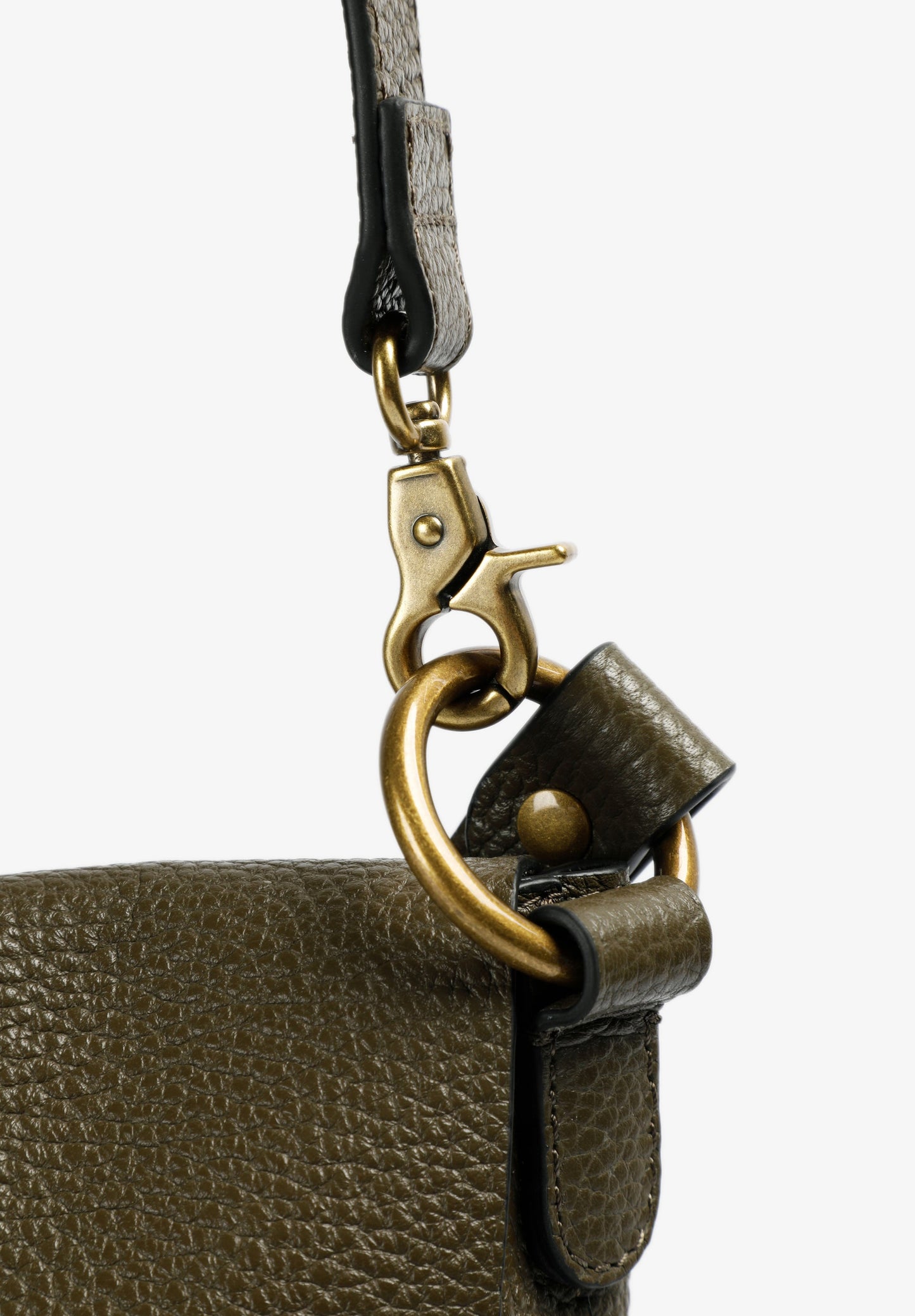 BOLSA EM PELE PORMENORES STUDS