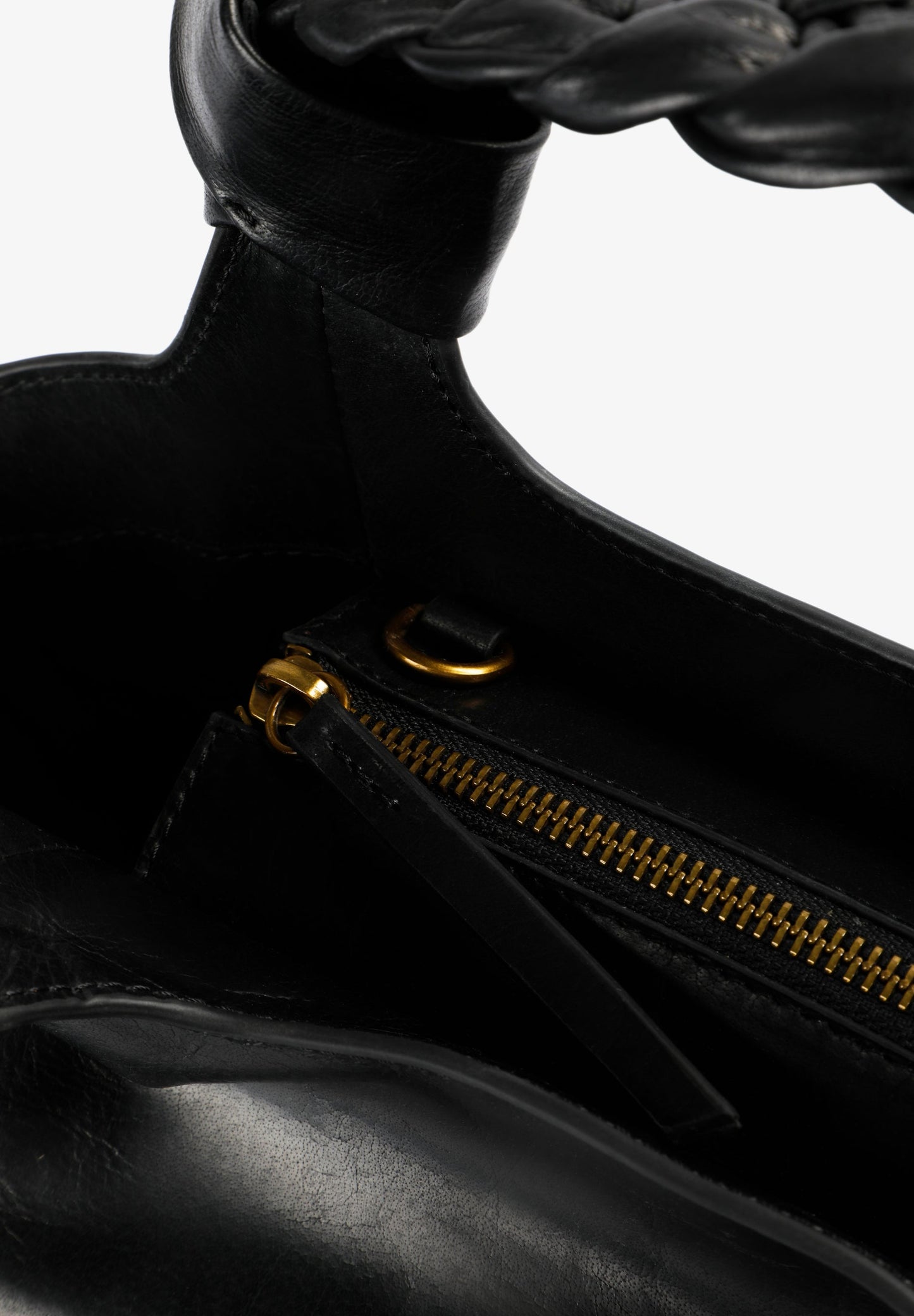 BOLSA MINI EM PELE COM ALÇA TRANÇADA