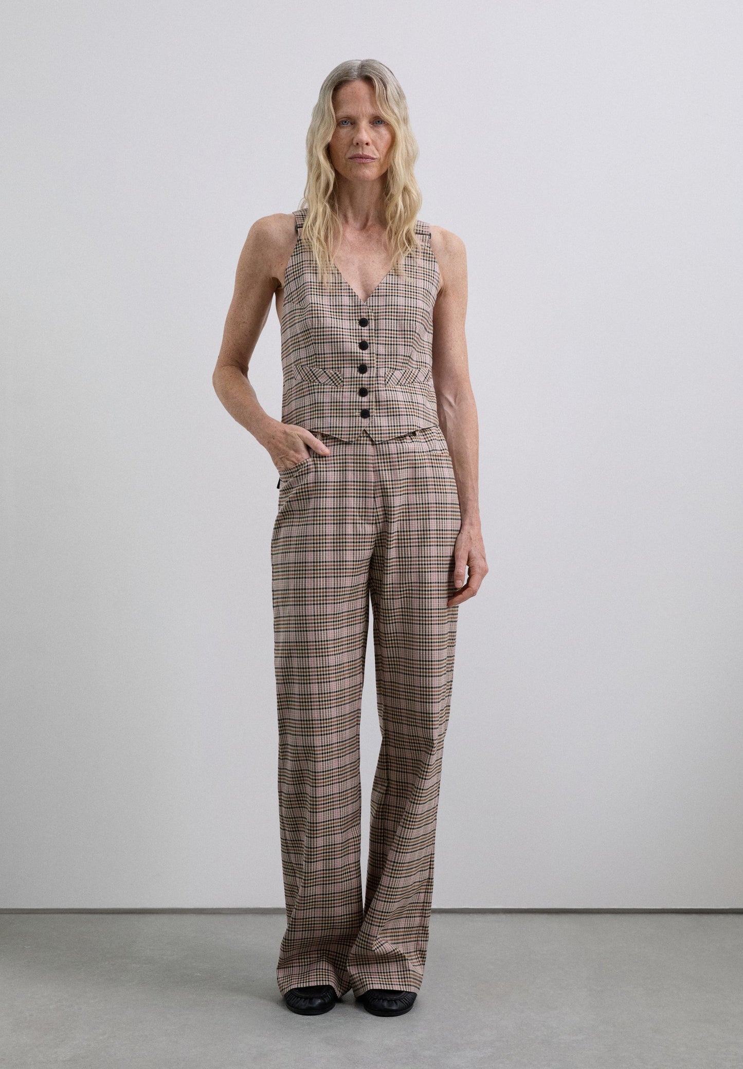 SCPINKCHECK VEST