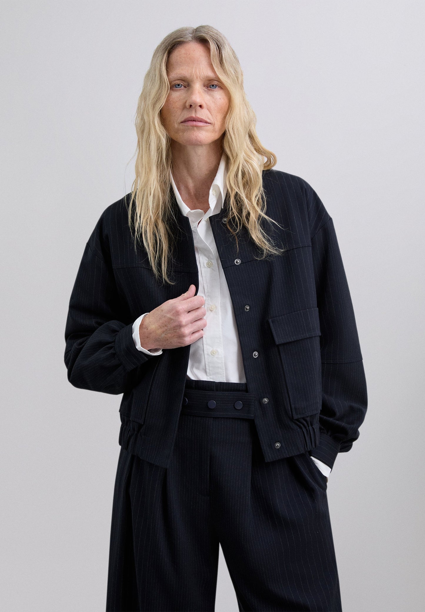 CARDIGAN BOMBER RISCA DIPLOMÁTICA