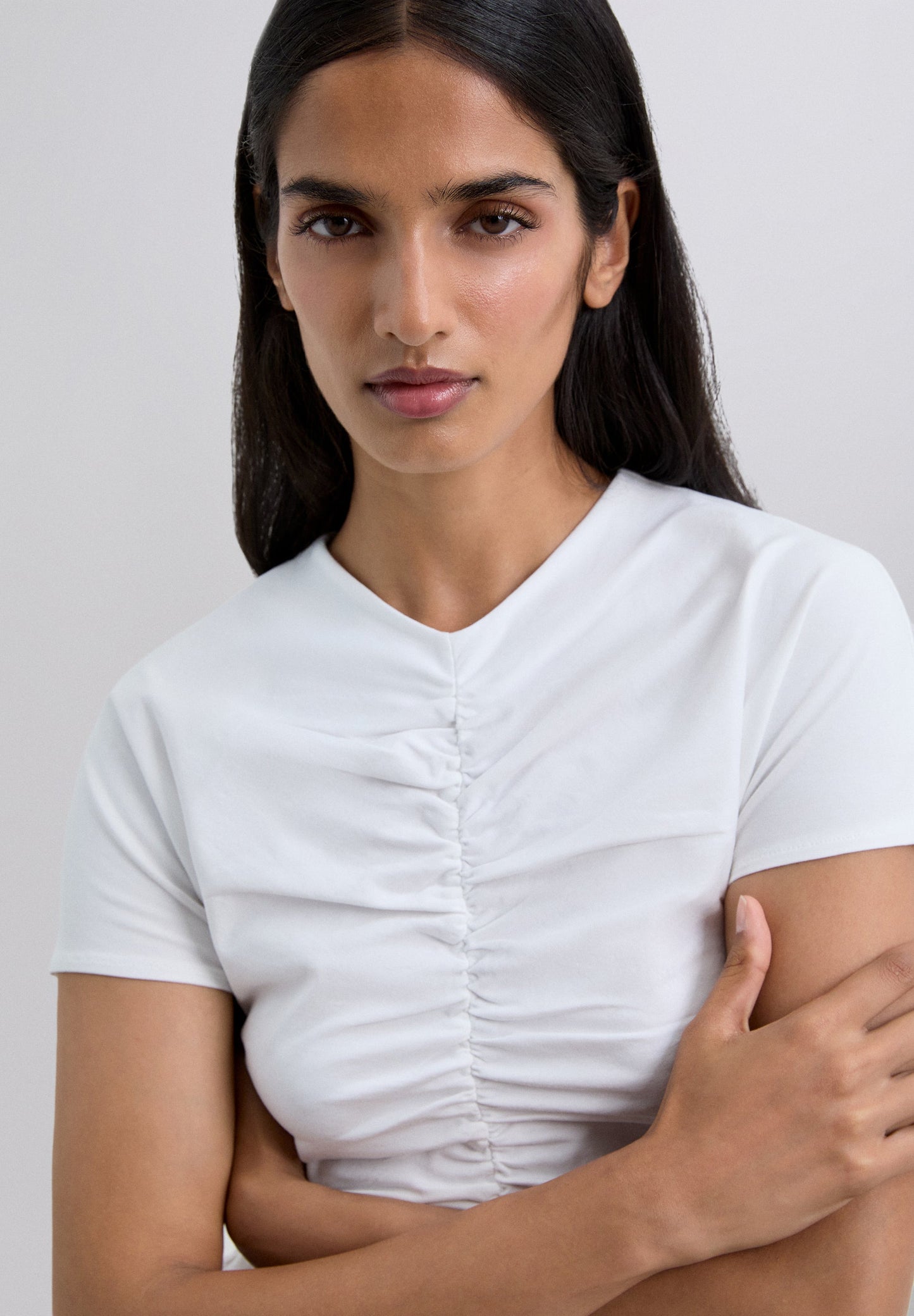 T-SHIRT COM PORMENOR DE FRANZIDO