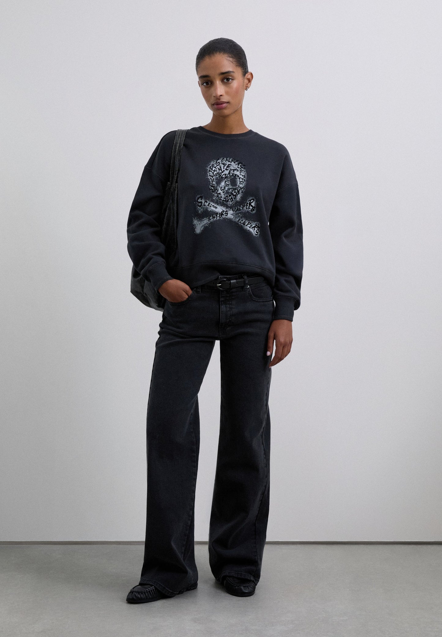 SWEATSHIRT SKULL FLOCKED