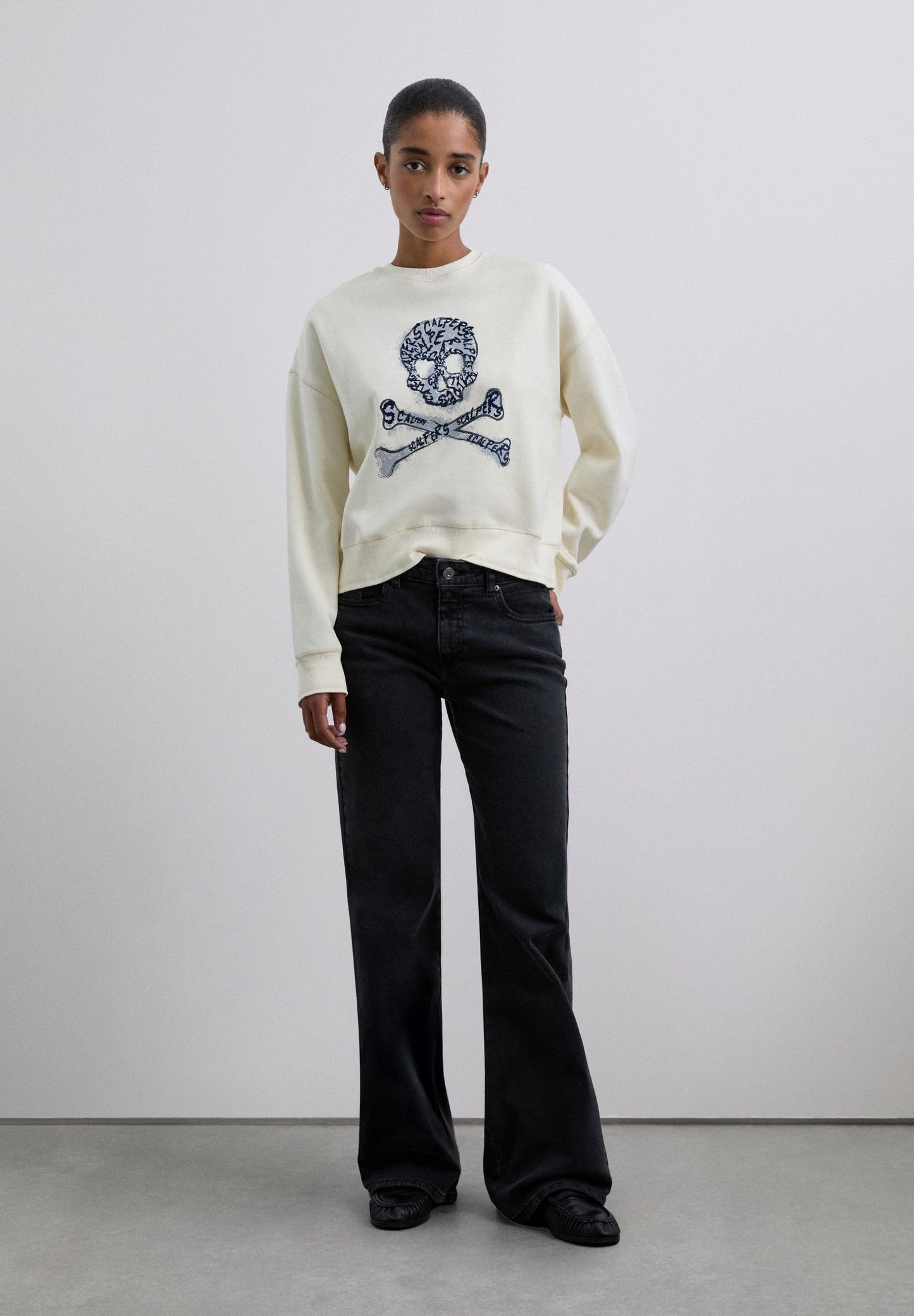 SWEATSHIRT SKULL FLOCKED