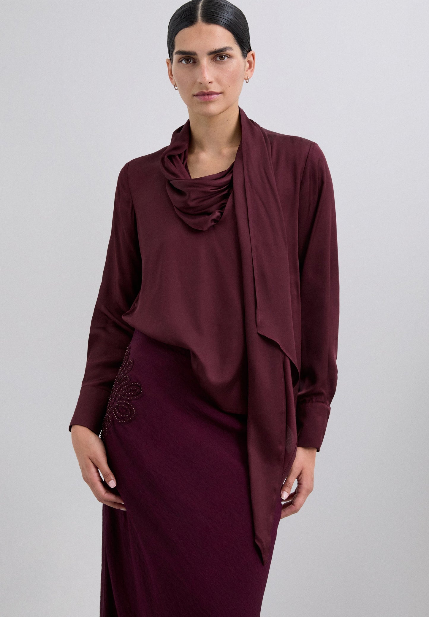 BLUSA DE CETIM DRAPEADA