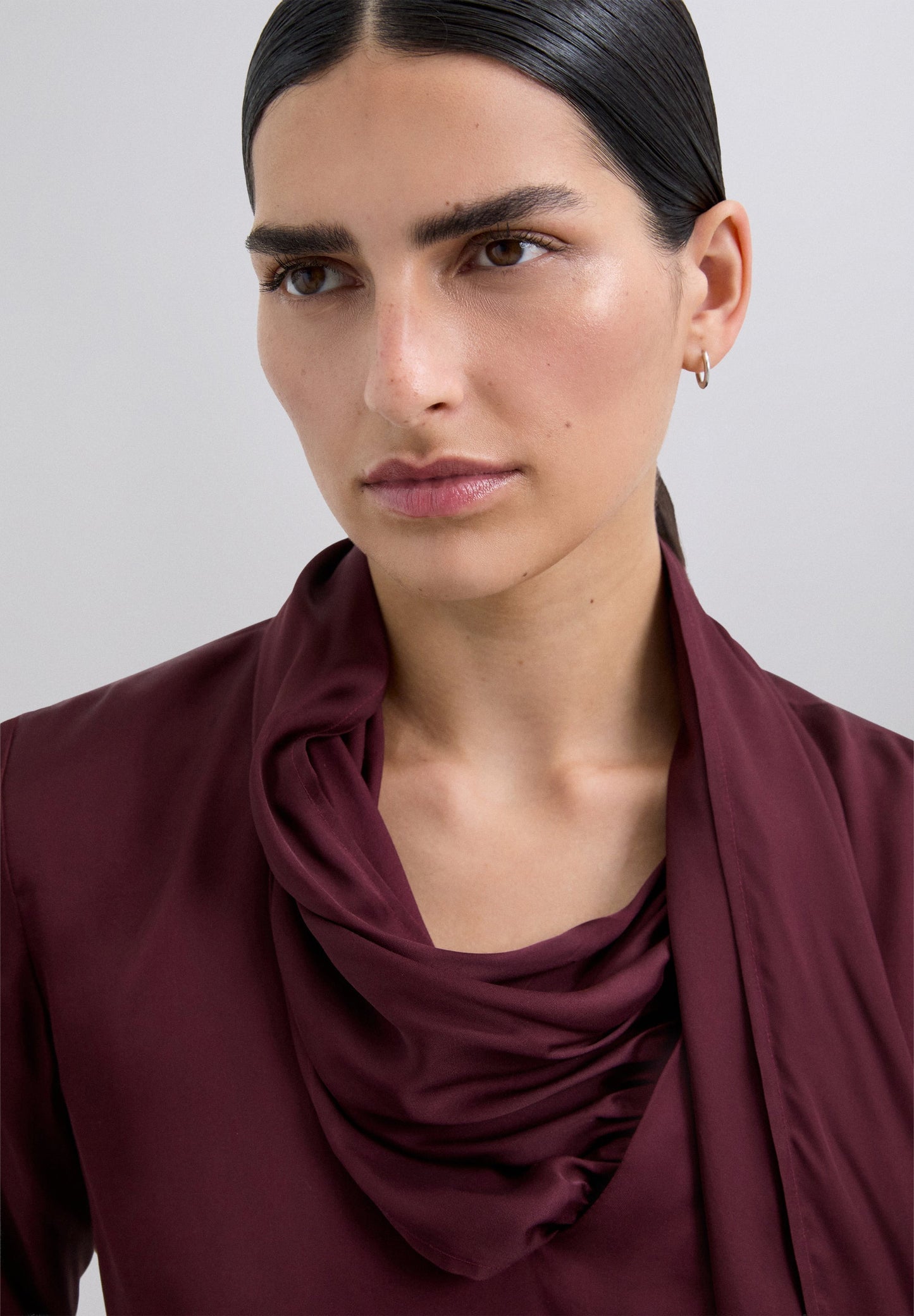 BLUSA DE CETIM DRAPEADA