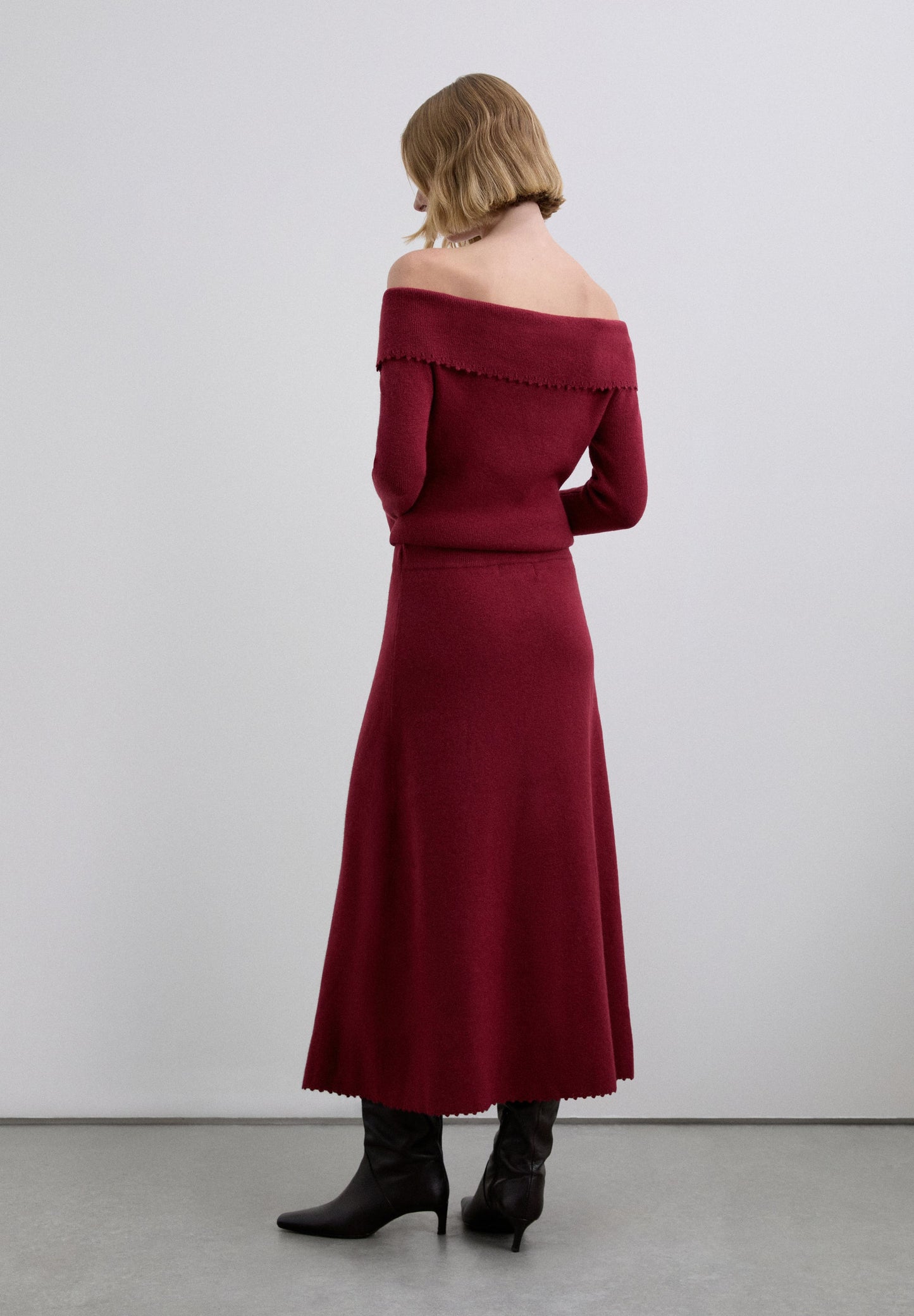 SAIA ASSIMÉTRICA ACABAMENTO ESPECIAL