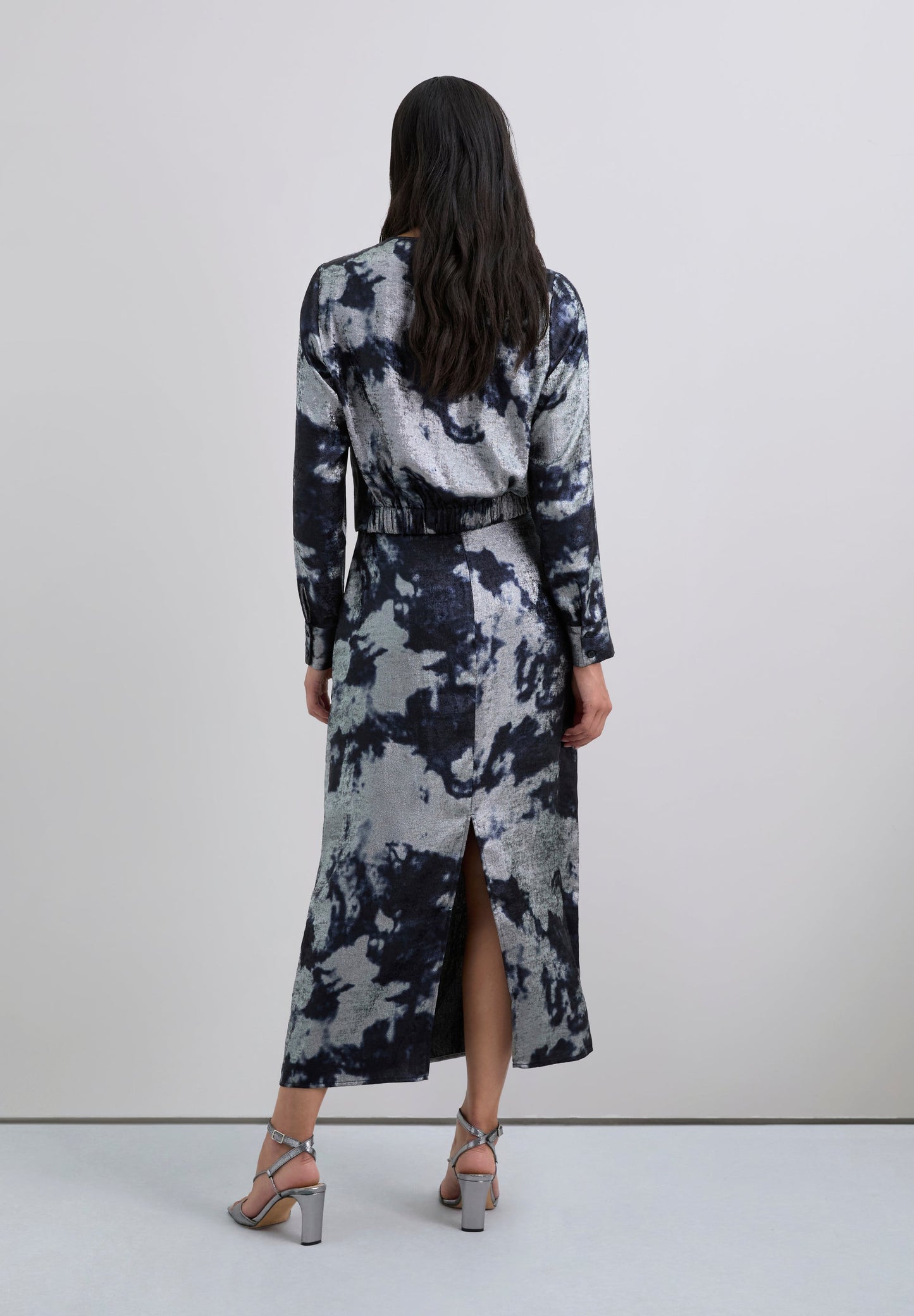 SAIA TIE-DYE PORMENORES METALIZADOS