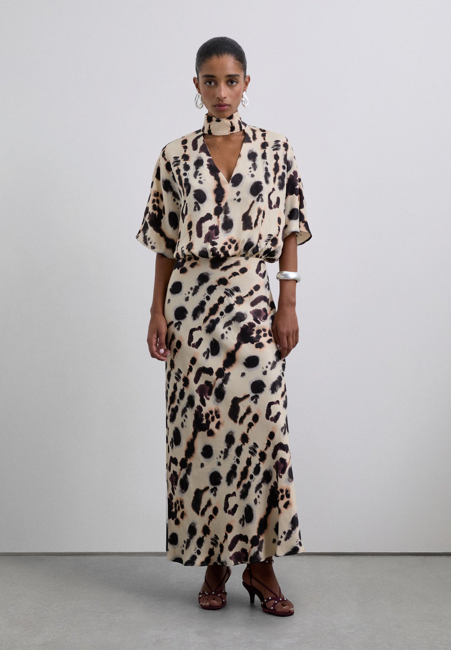 CAMISA ACETINADA FLUIDA