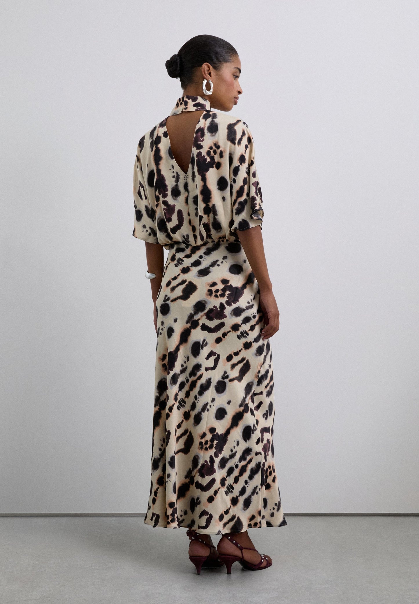 CAMISA ACETINADA FLUIDA