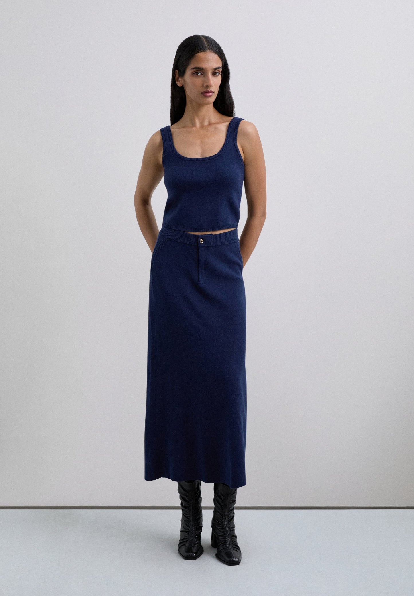 TOP CROPPED DE MALHA