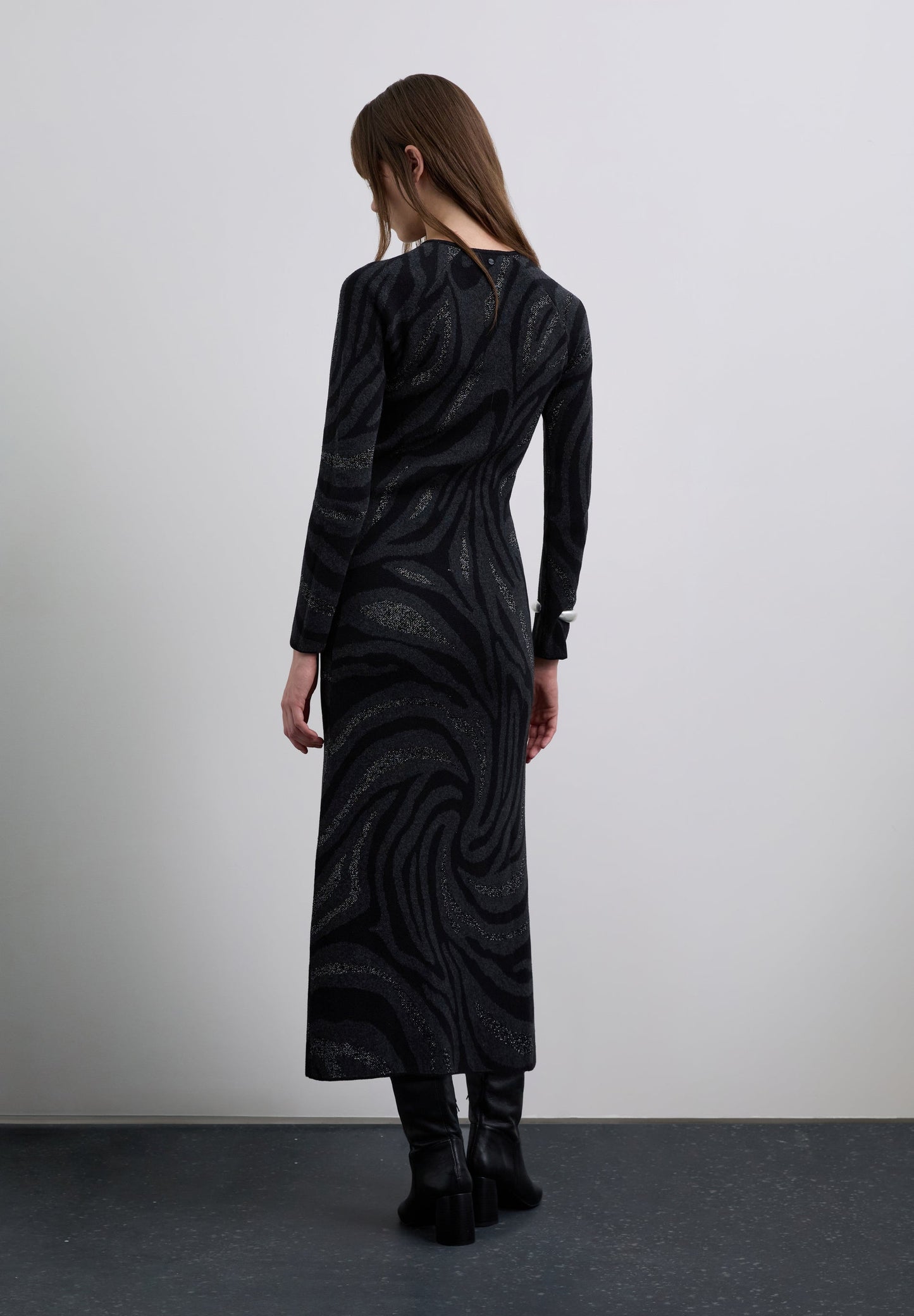 VESTIDO COMPRIDO MALHA COM PADRÃO