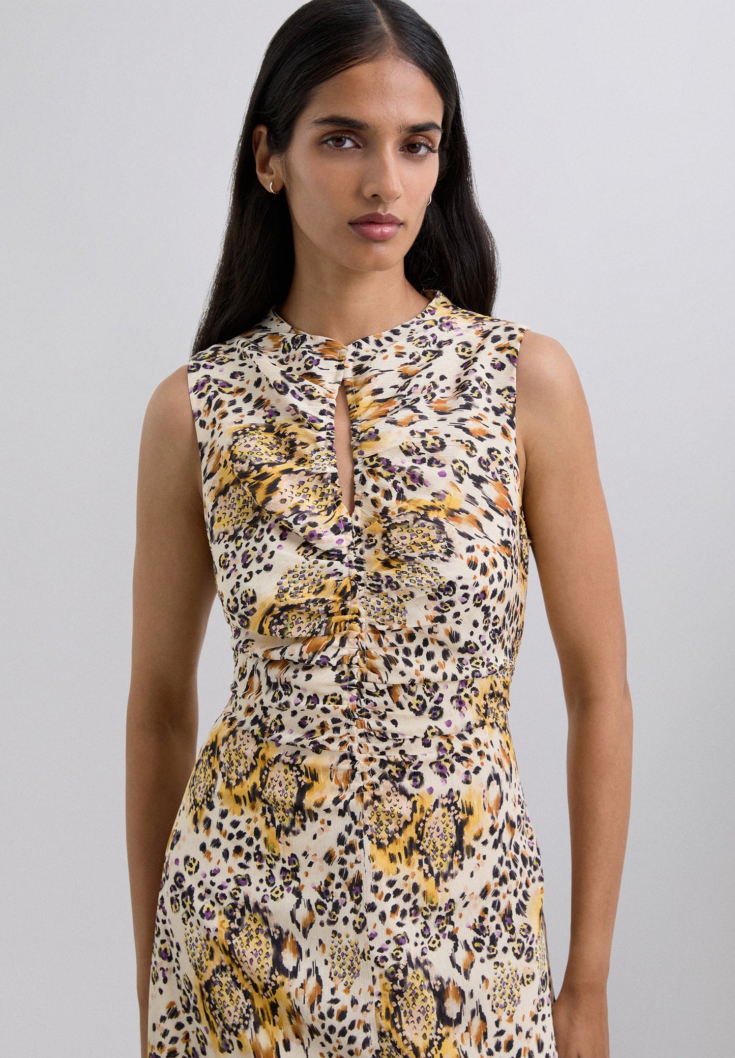 VESTIDO COMPRIDO COM ESTAMPADO ANIMAL