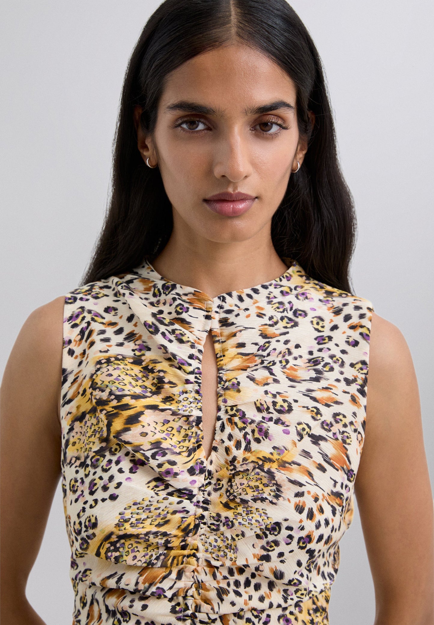 VESTIDO COMPRIDO COM ESTAMPADO ANIMAL
