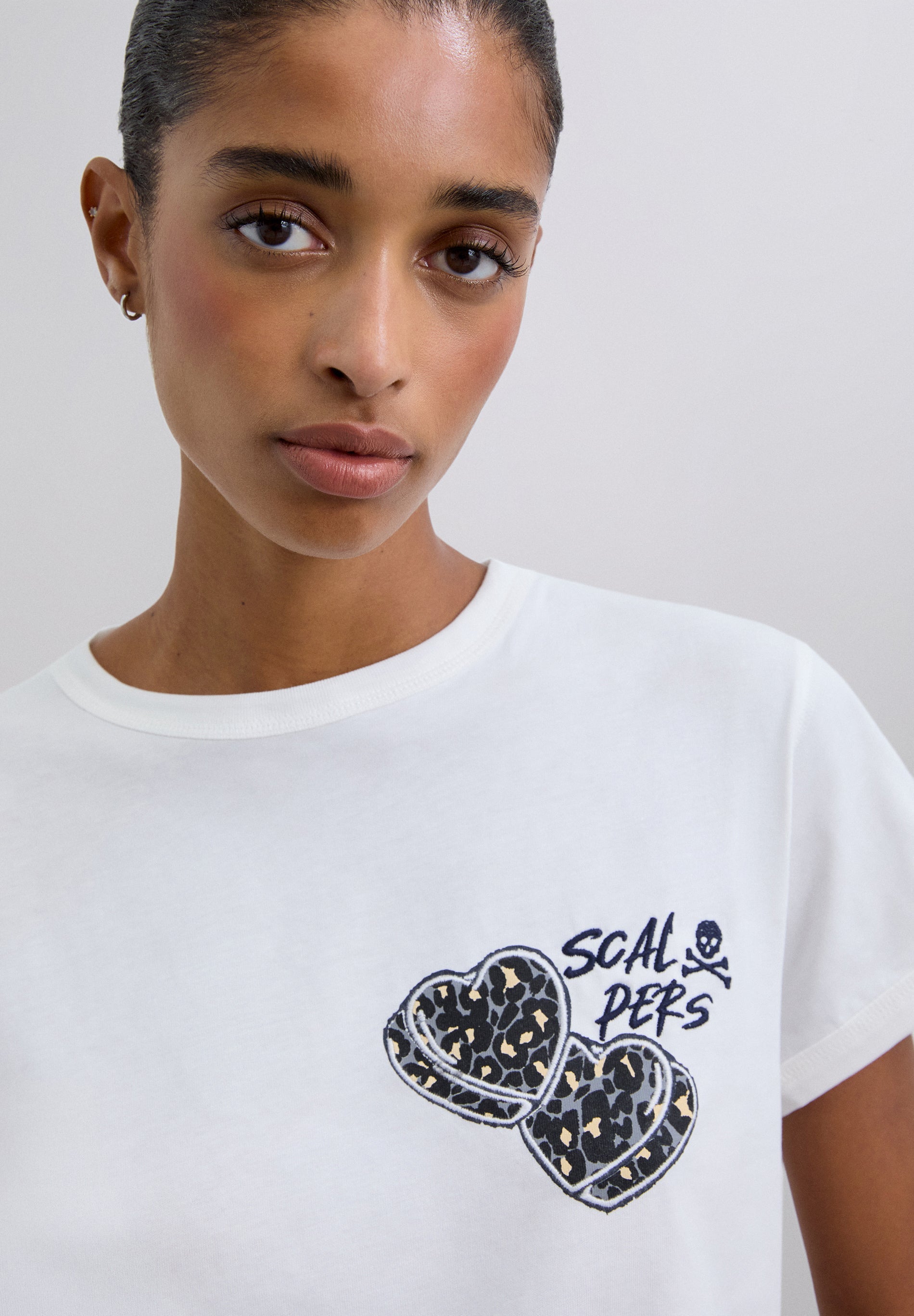 T-SHIRT ALGODÃO COM PADRÃO